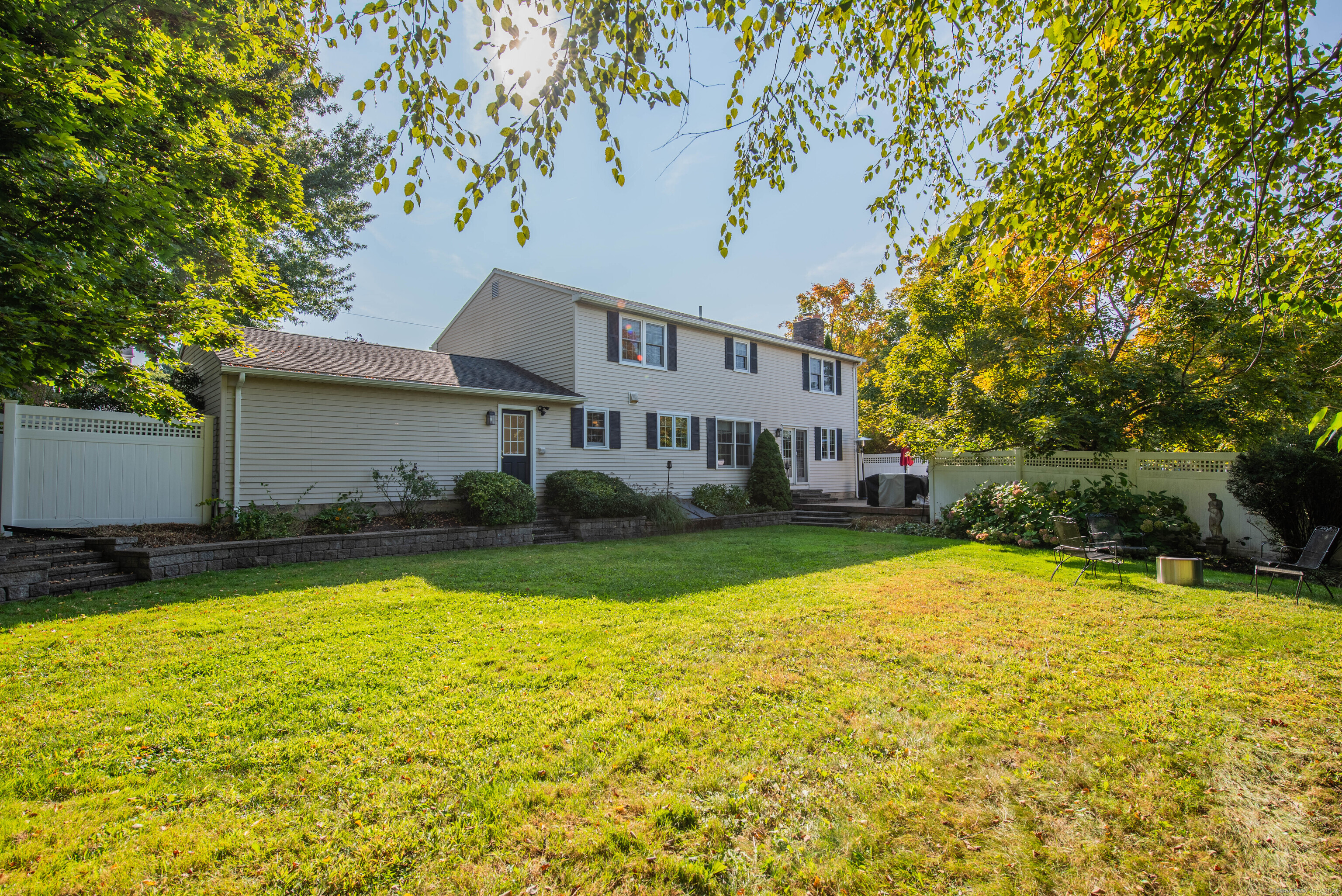9 Mikelin Drive