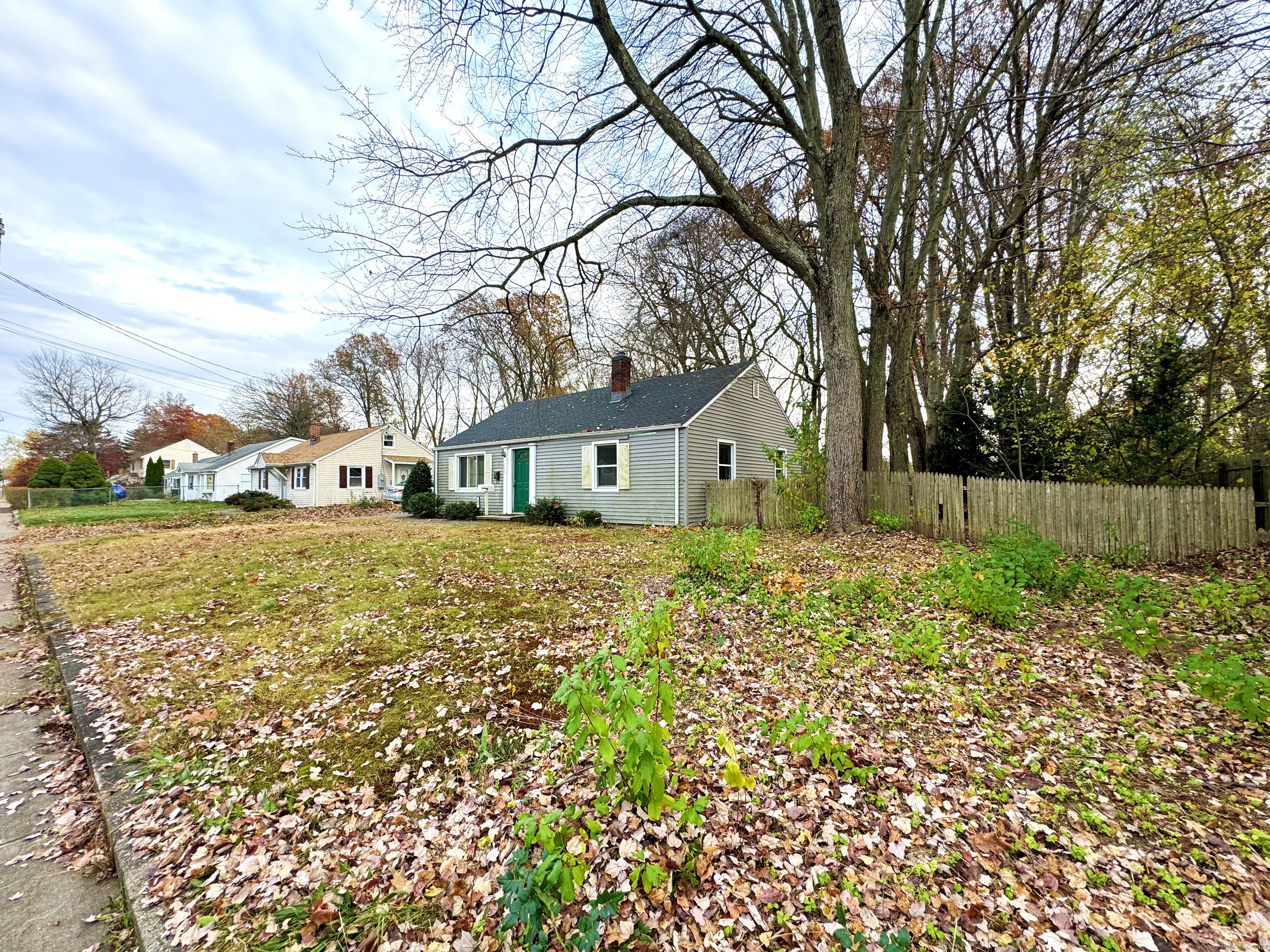 260 Woodycrest Drive