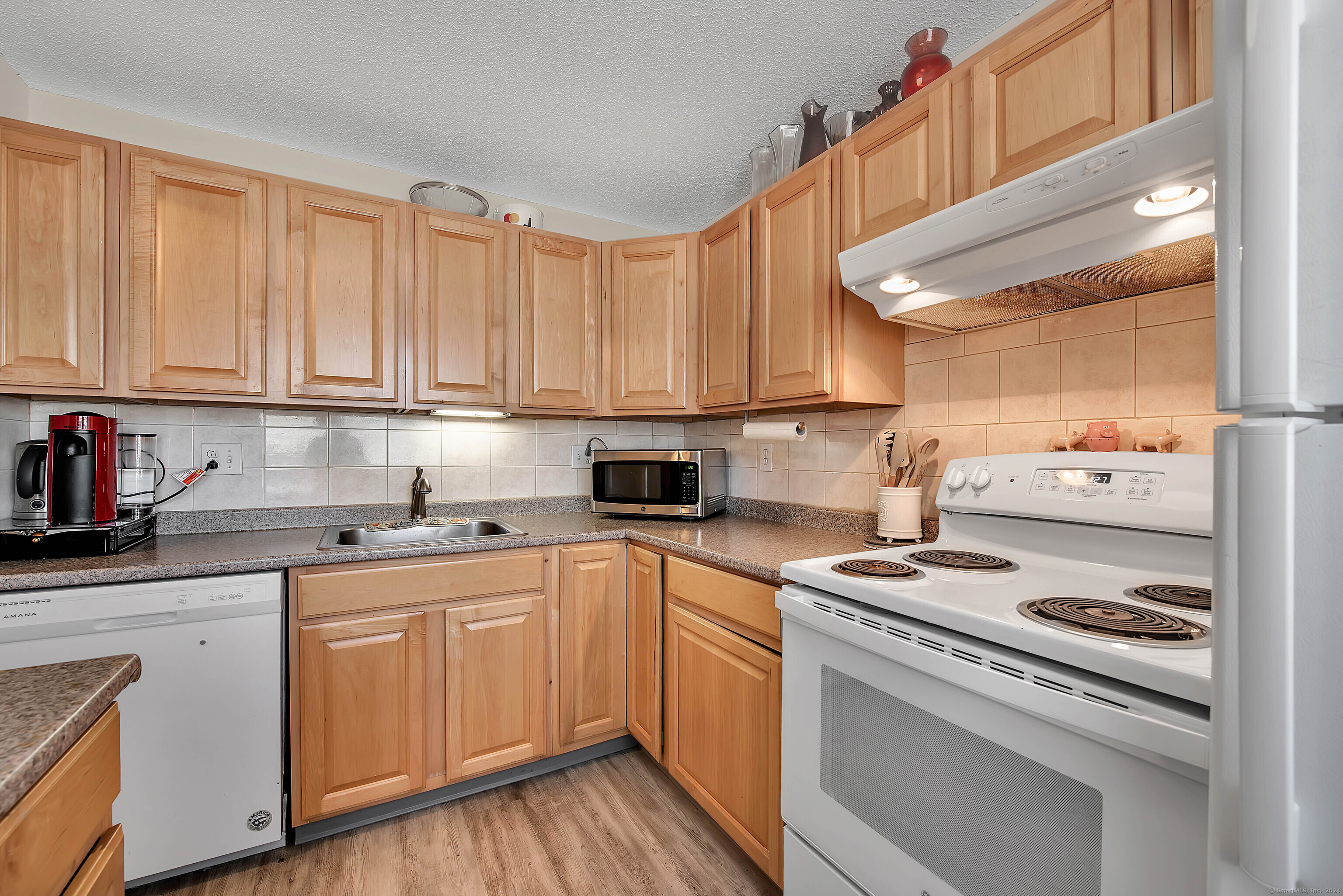220 Main Street APT 7F