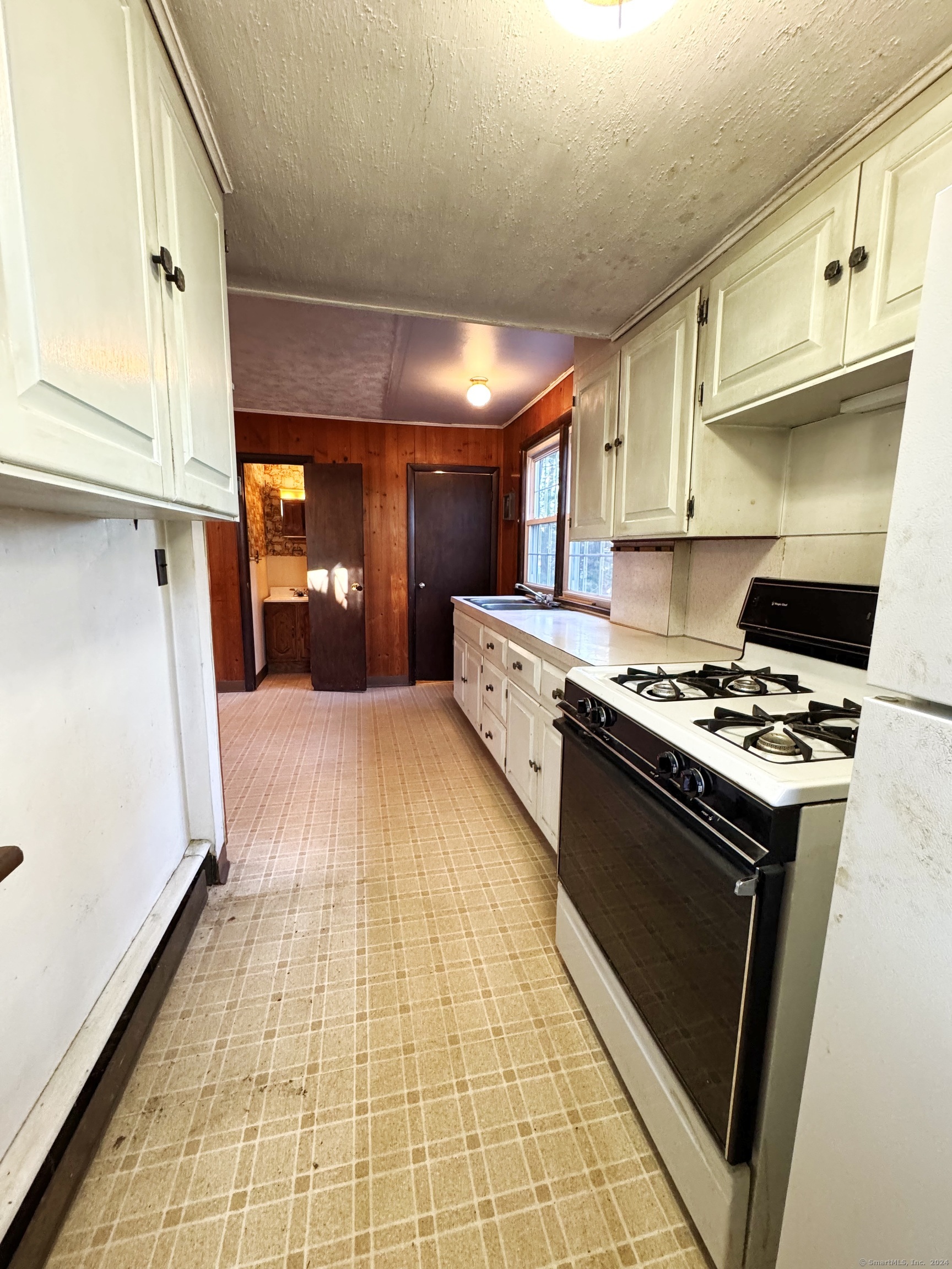 285 Highland Avenue