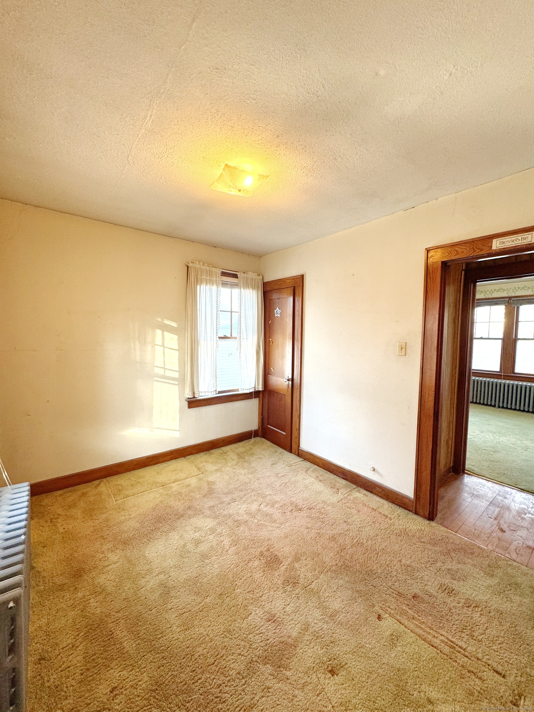 87 Long Hill Avenue