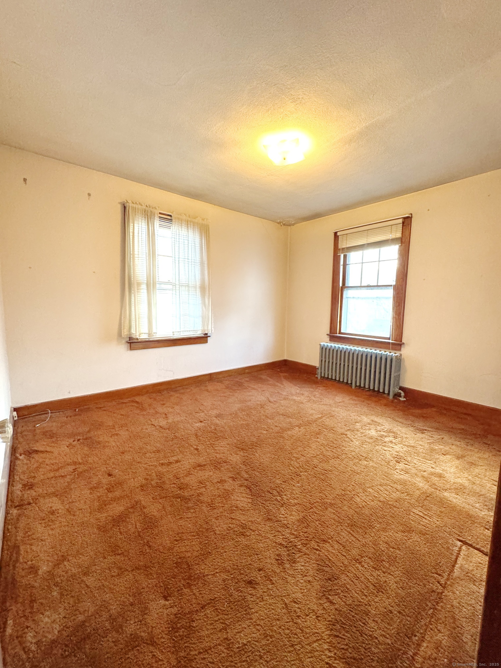 87 Long Hill Avenue