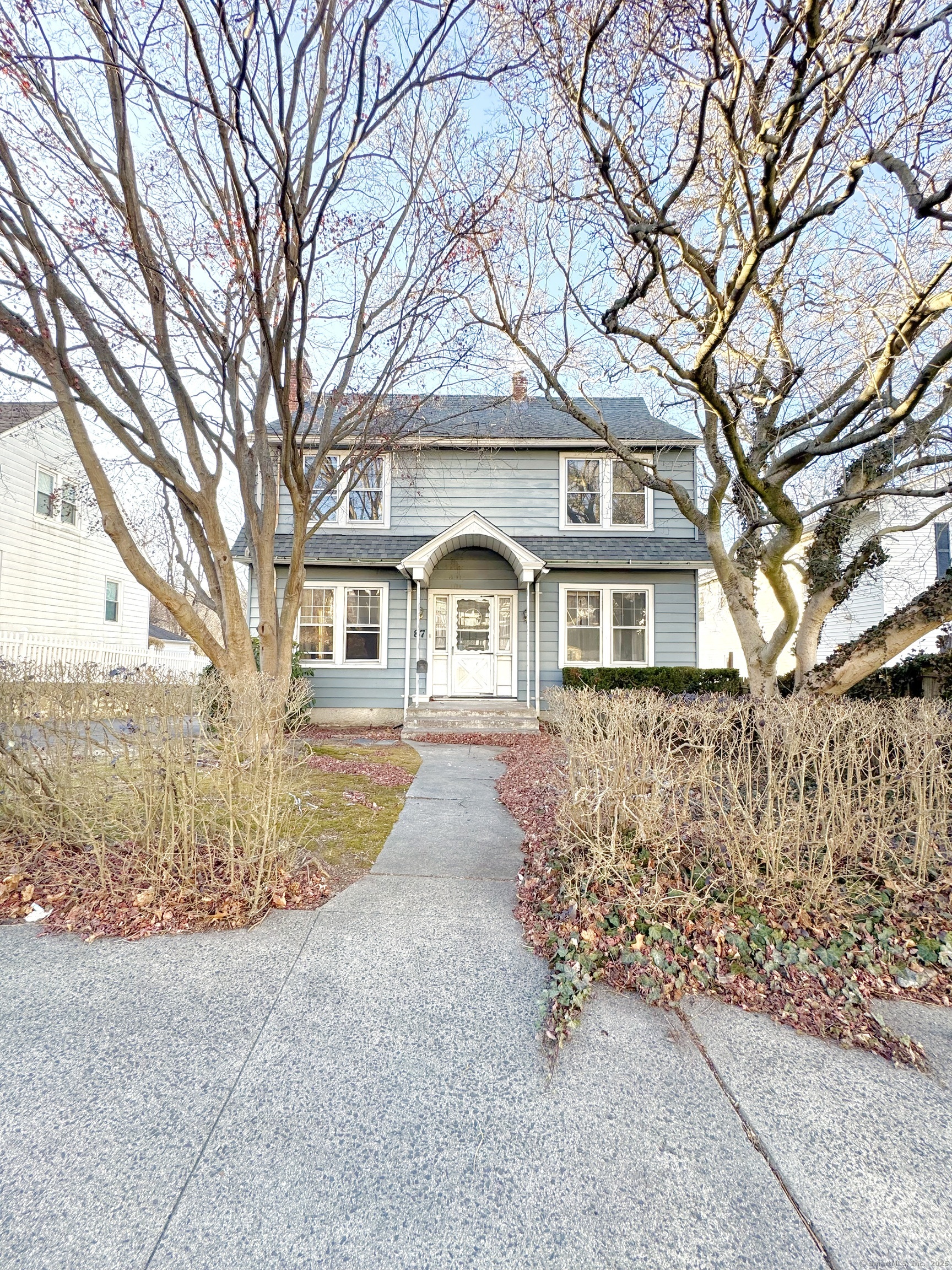 87 Long Hill Avenue