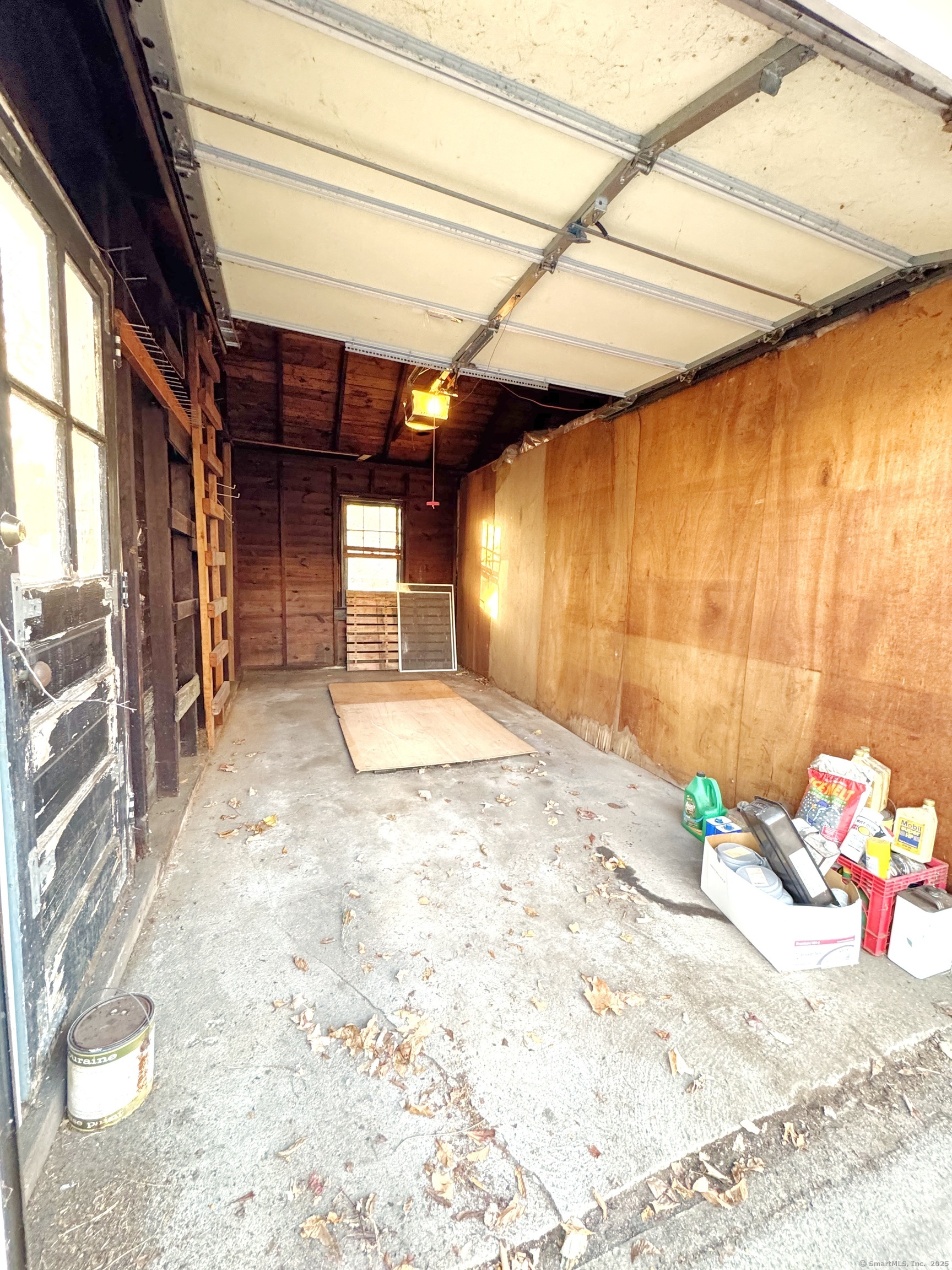 87 Long Hill Avenue