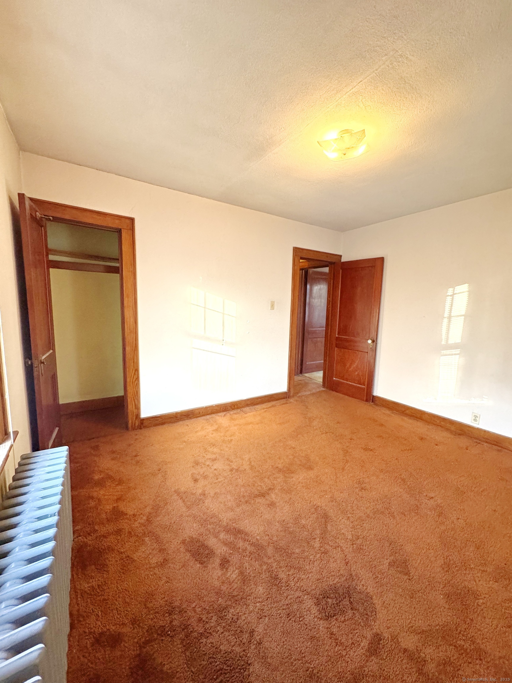 87 Long Hill Avenue
