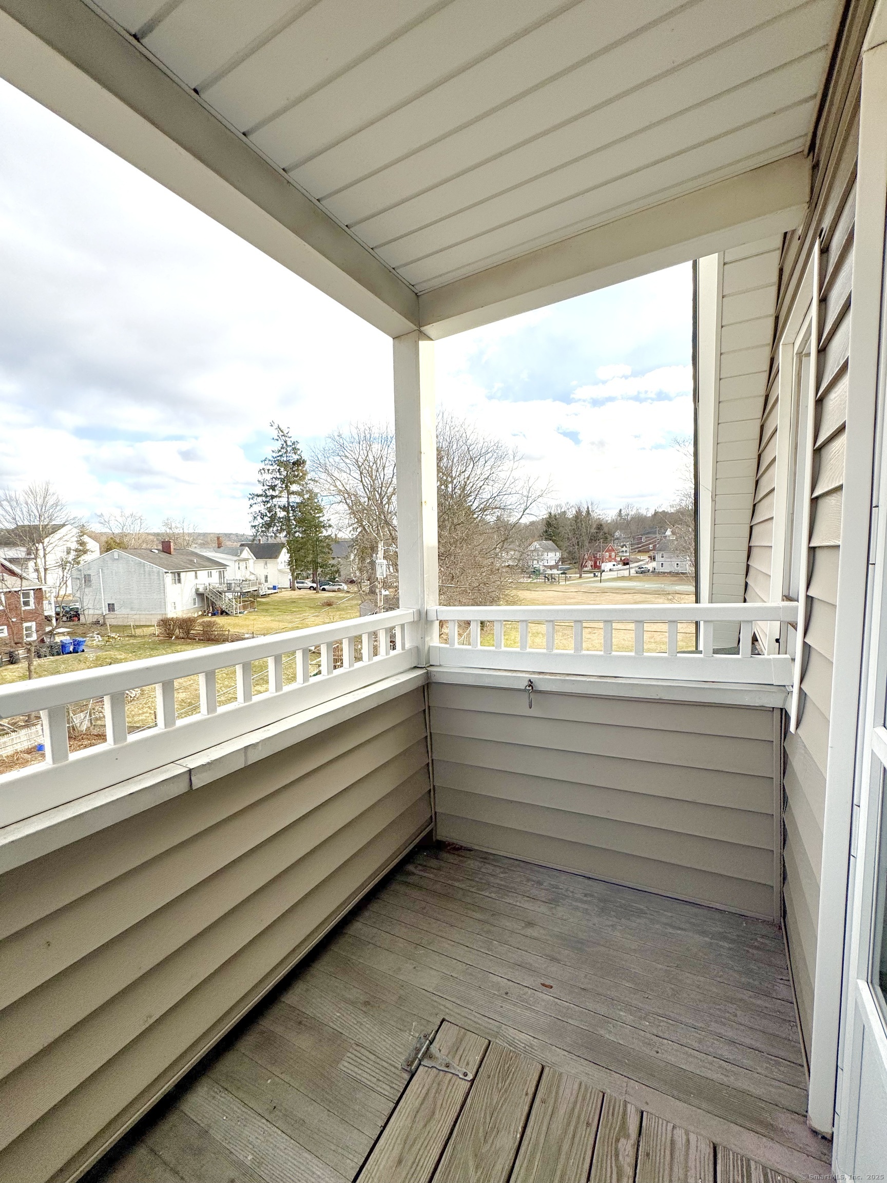 38 Maple Street 3
