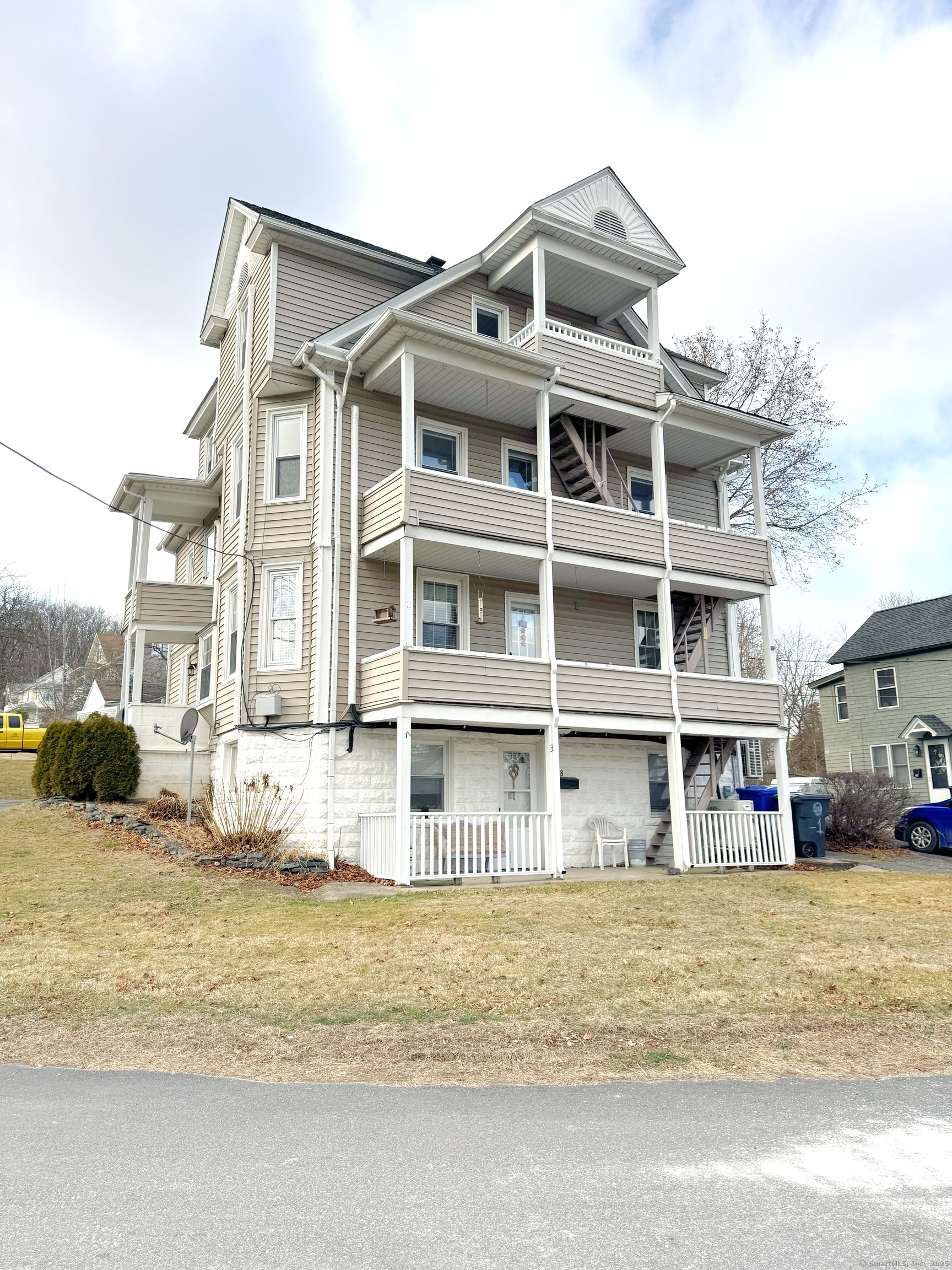 38 Maple Street 3
