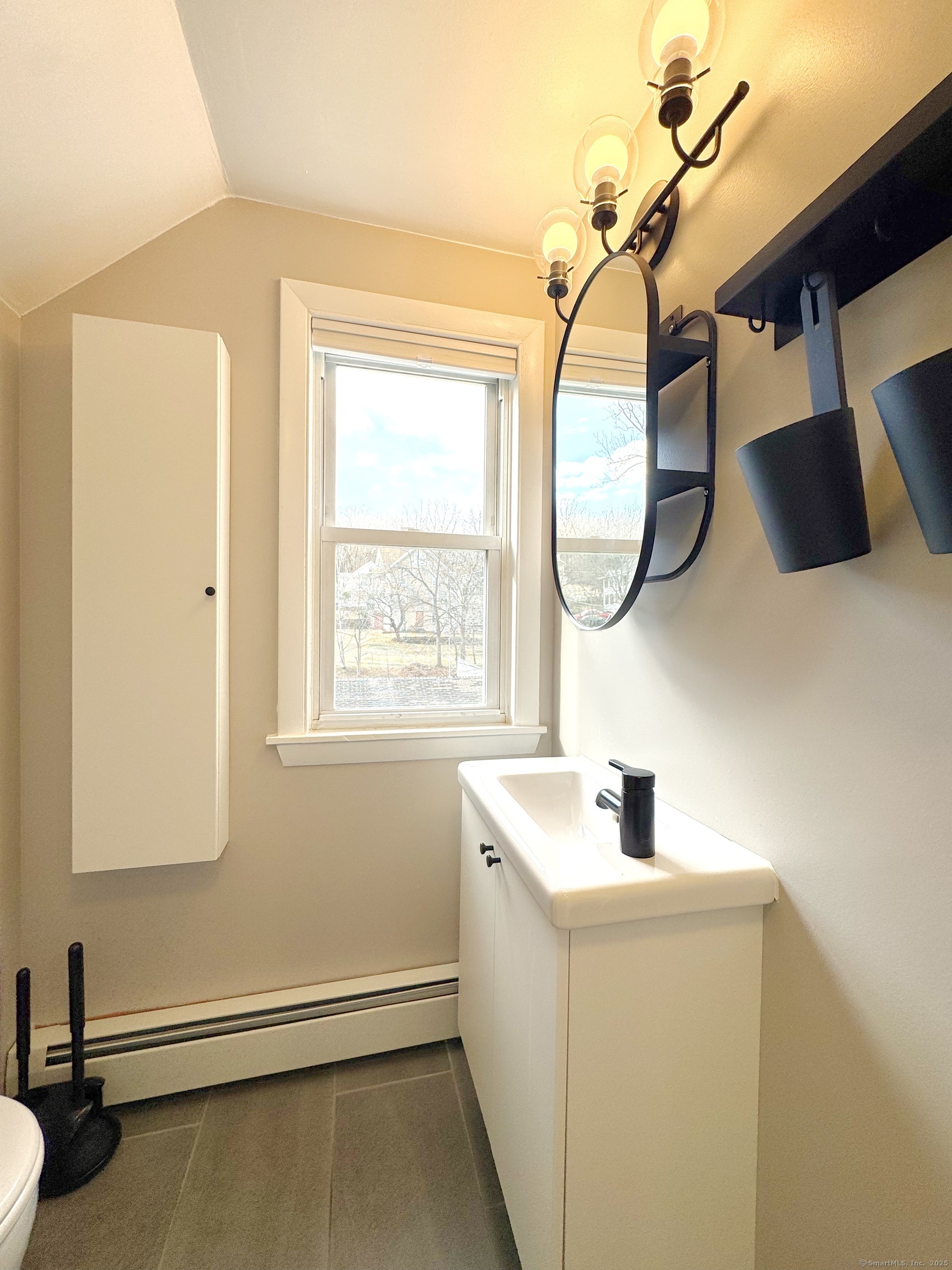 38 Maple Street 3