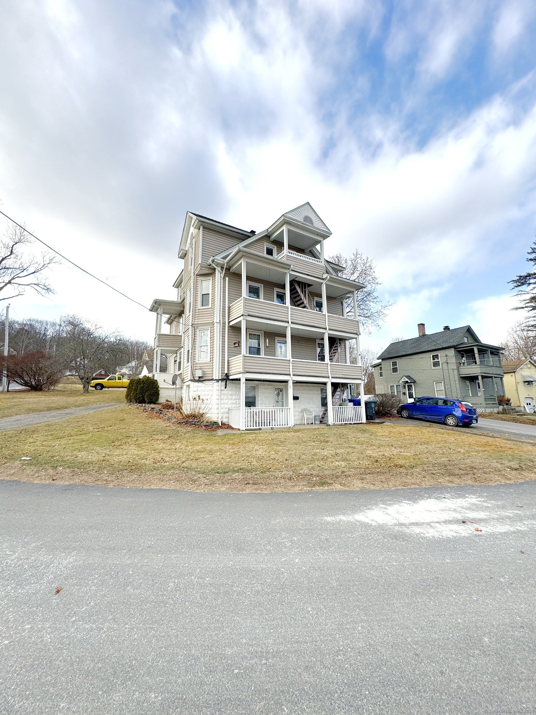 38 Maple Street 3