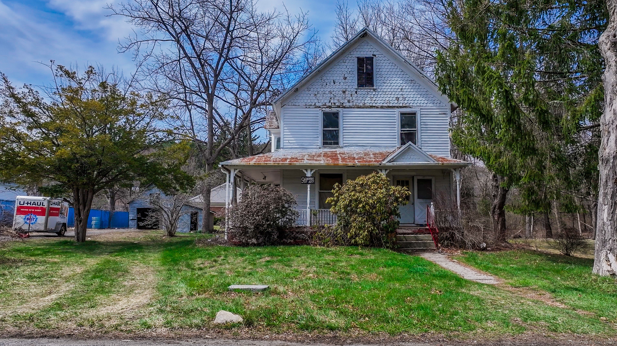 9 Loomis Street