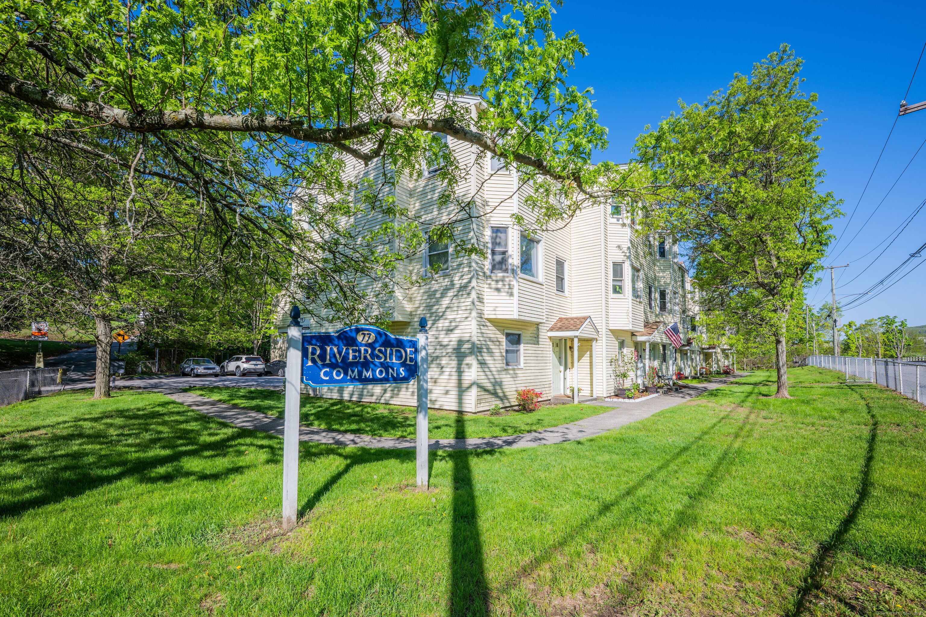 77 Marion Avenue APT 5
