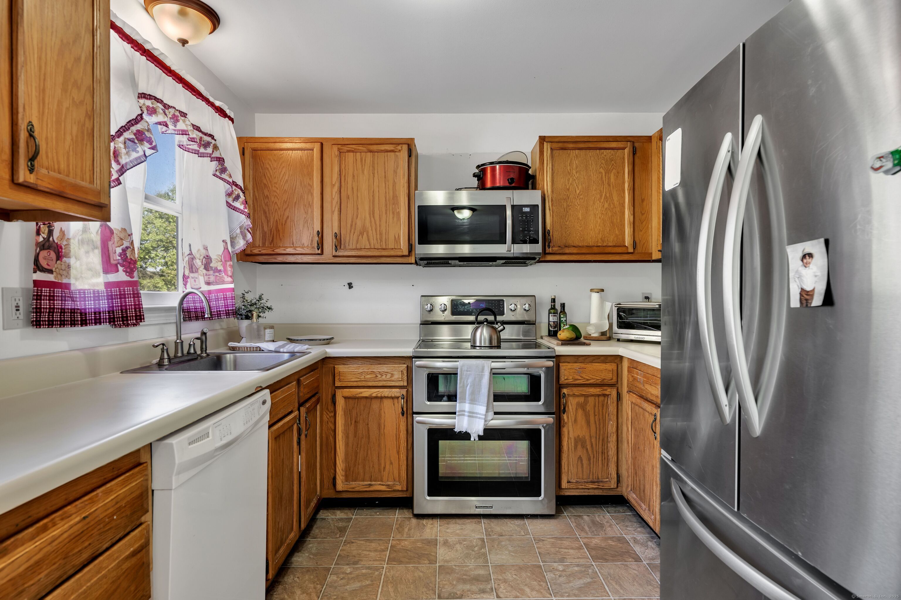 77 Marion Avenue APT 5