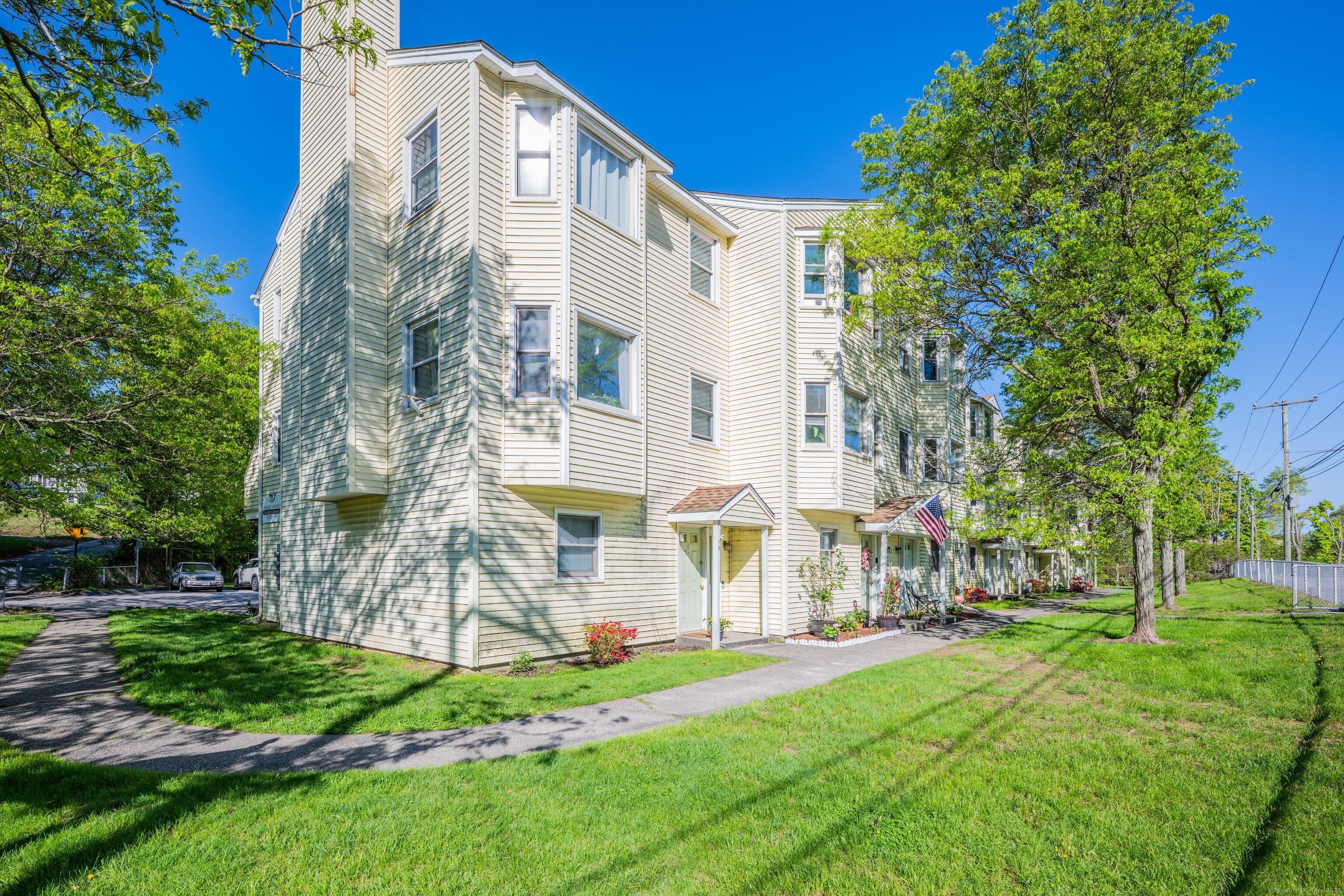 77 Marion Avenue APT 5