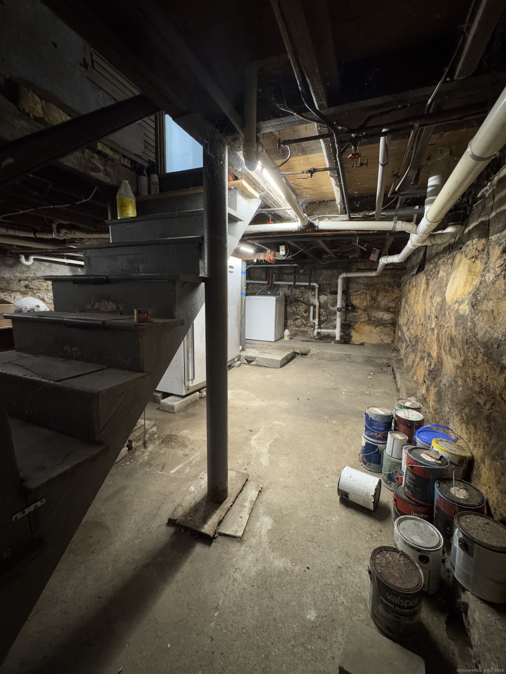 160 New Litchfield Street