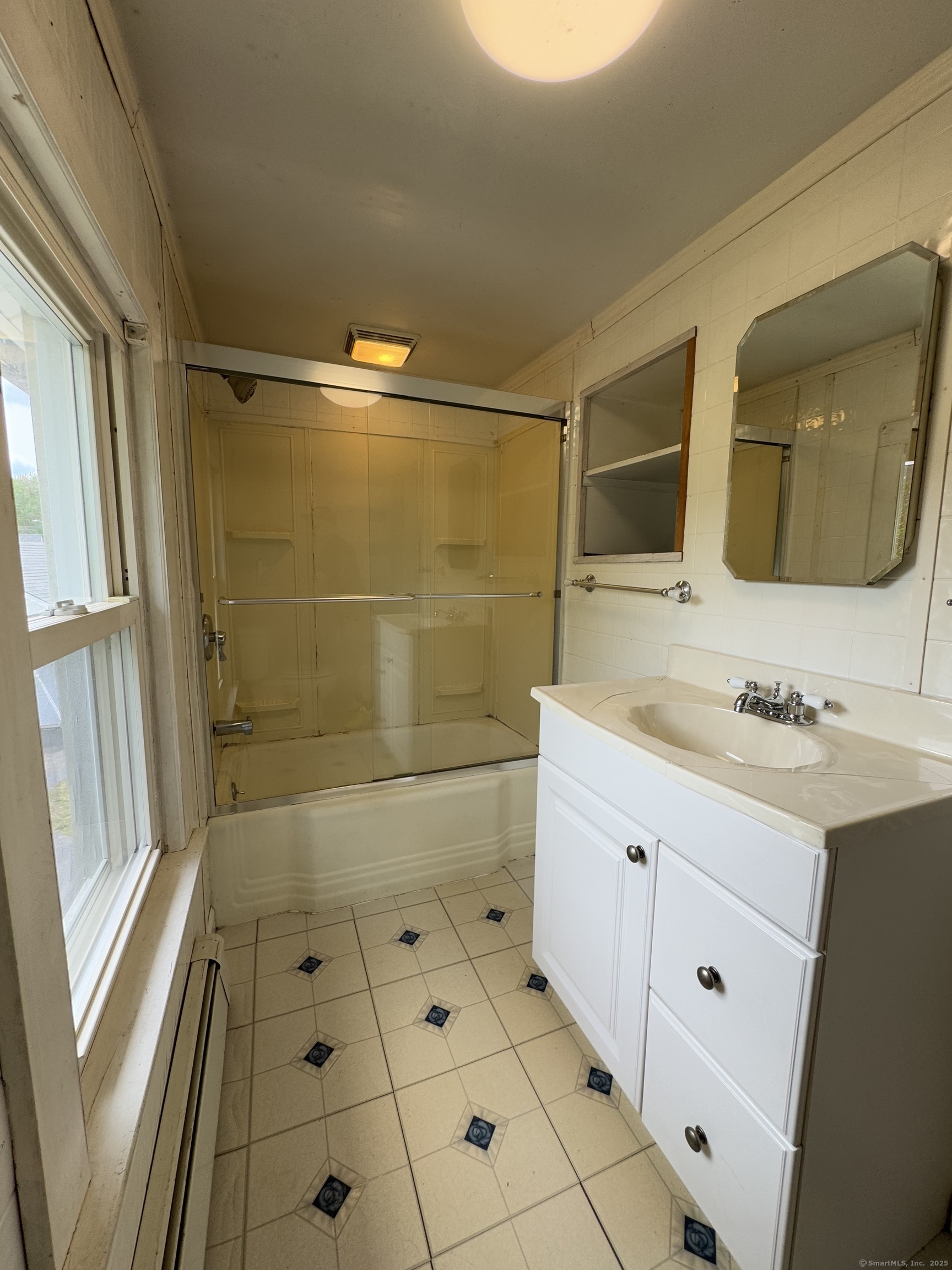 160 New Litchfield Street
