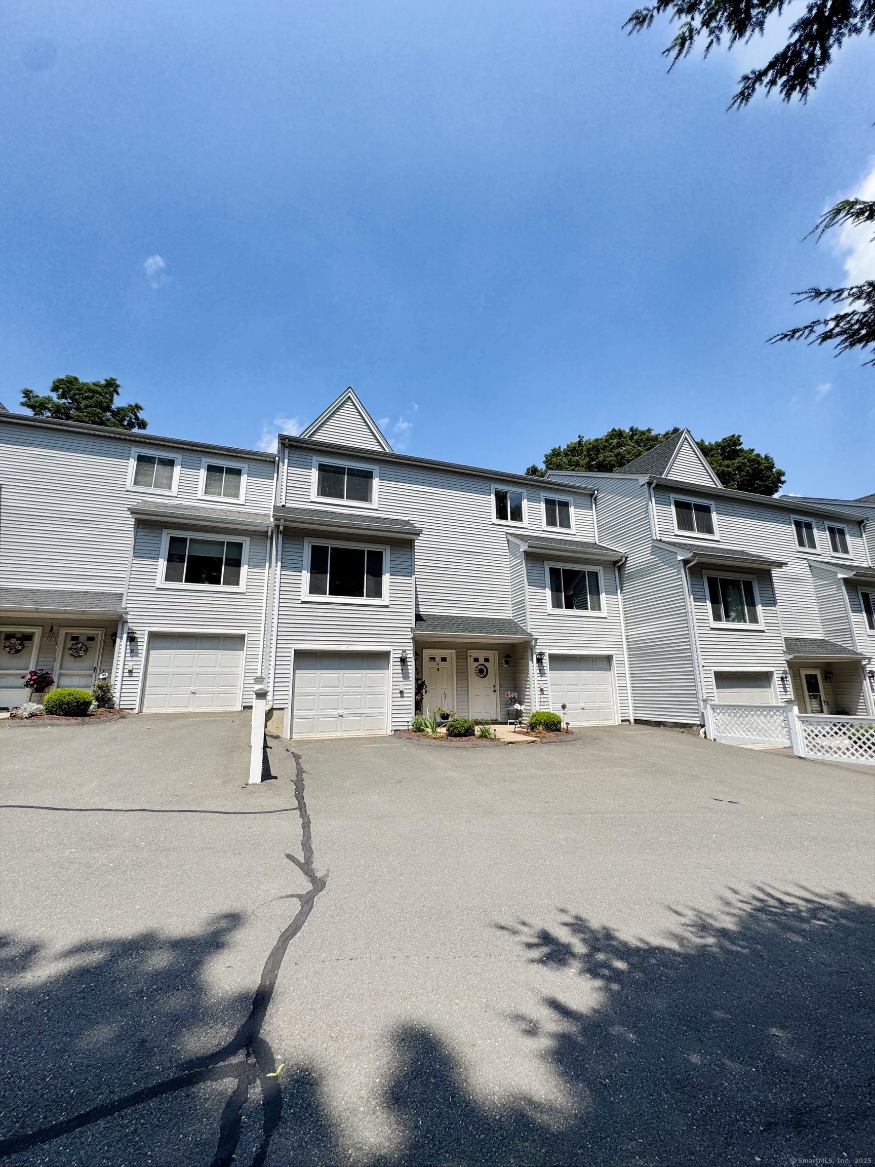 69 Northwest Drive APT 7