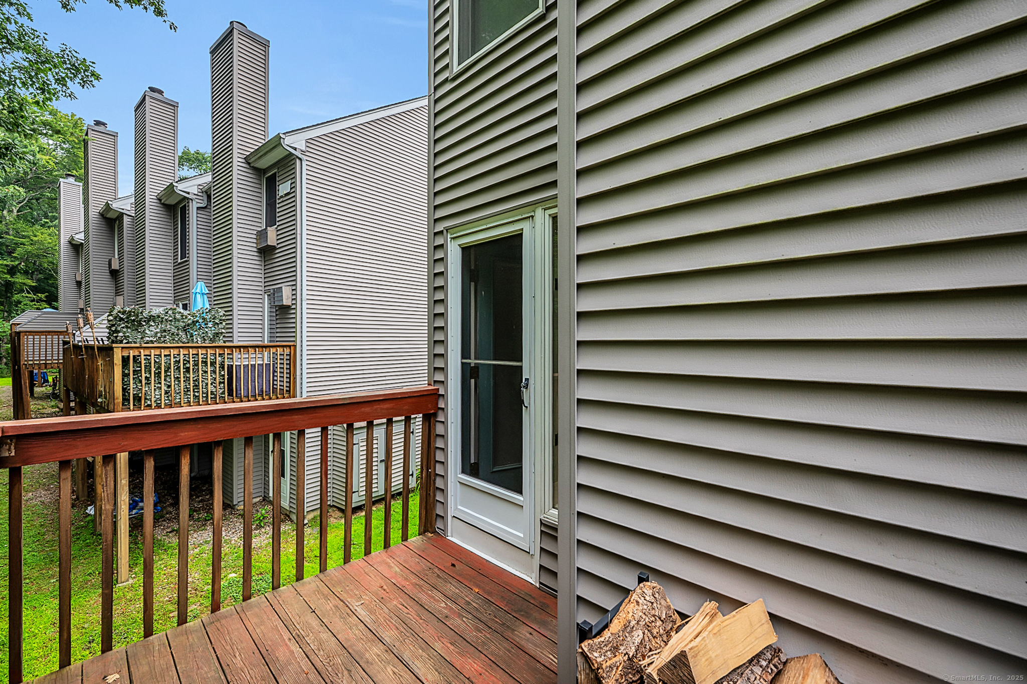 1275 Winsted Road 105