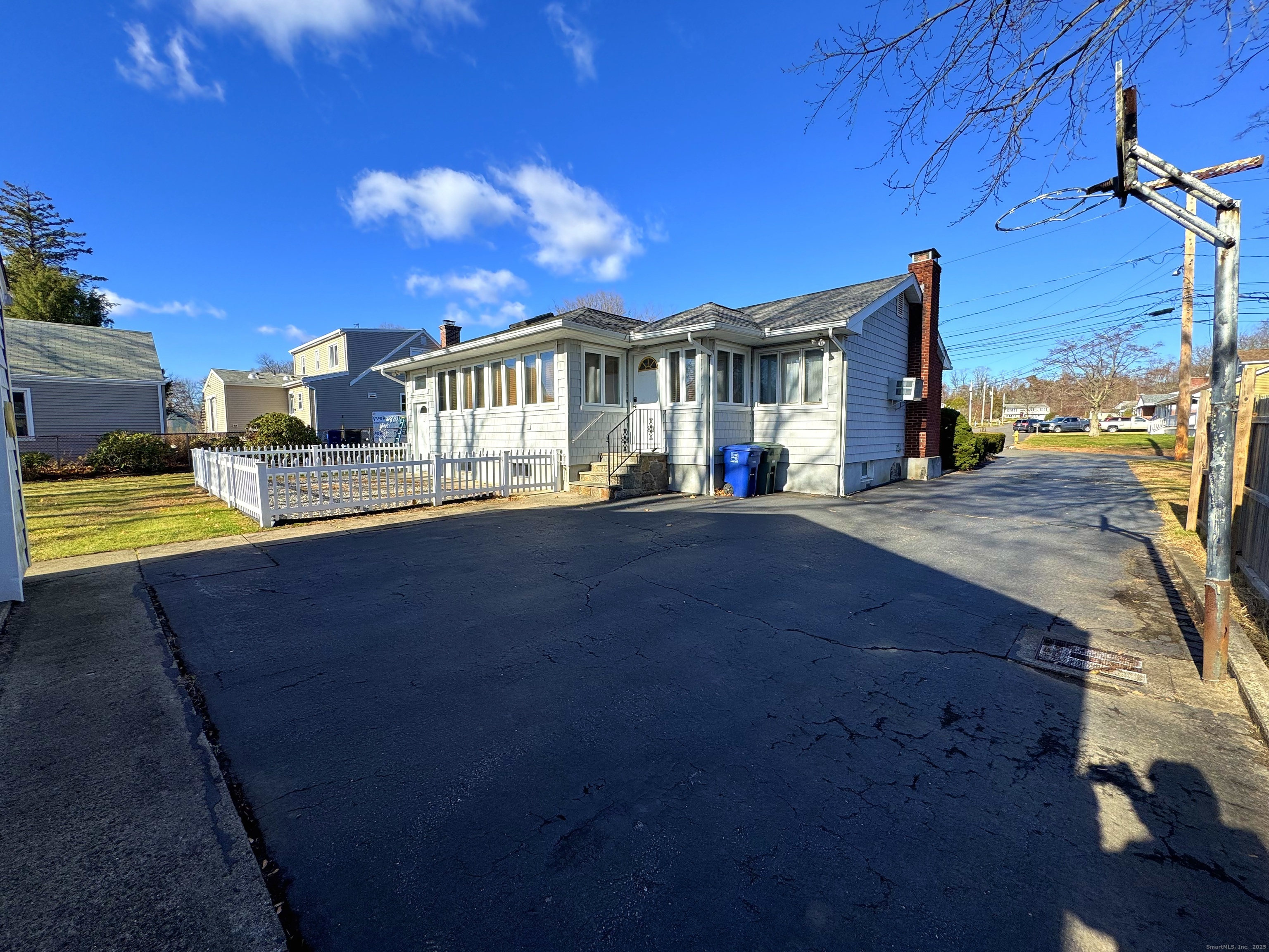 121 Richfield Road