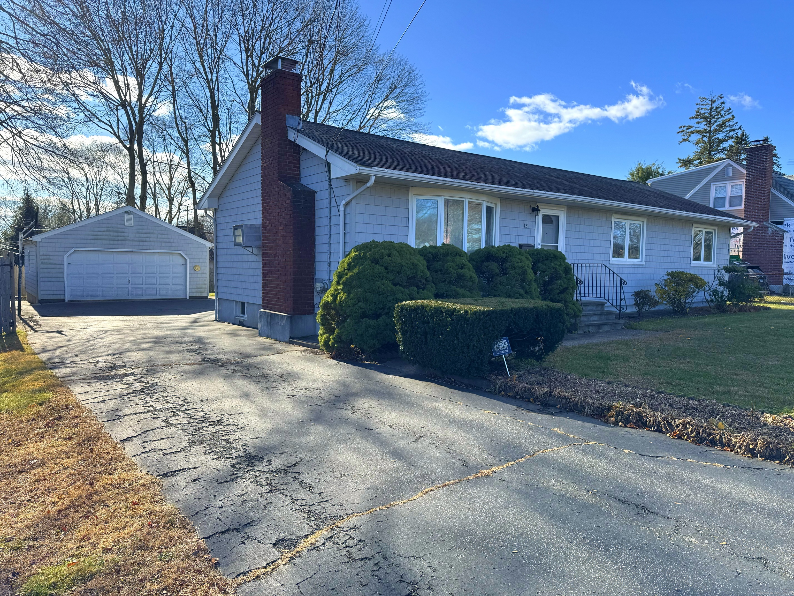 121 Richfield Road