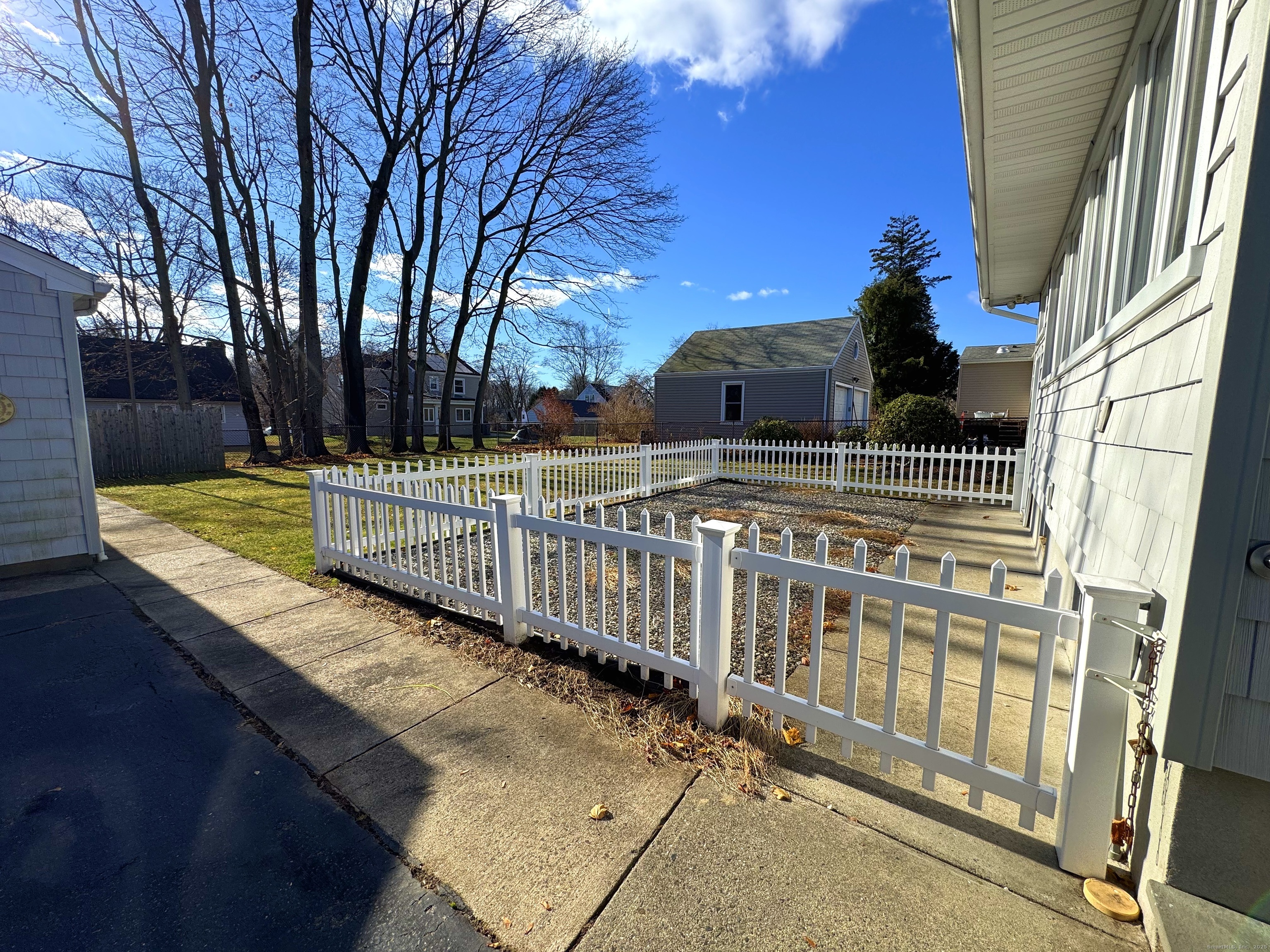 121 Richfield Road
