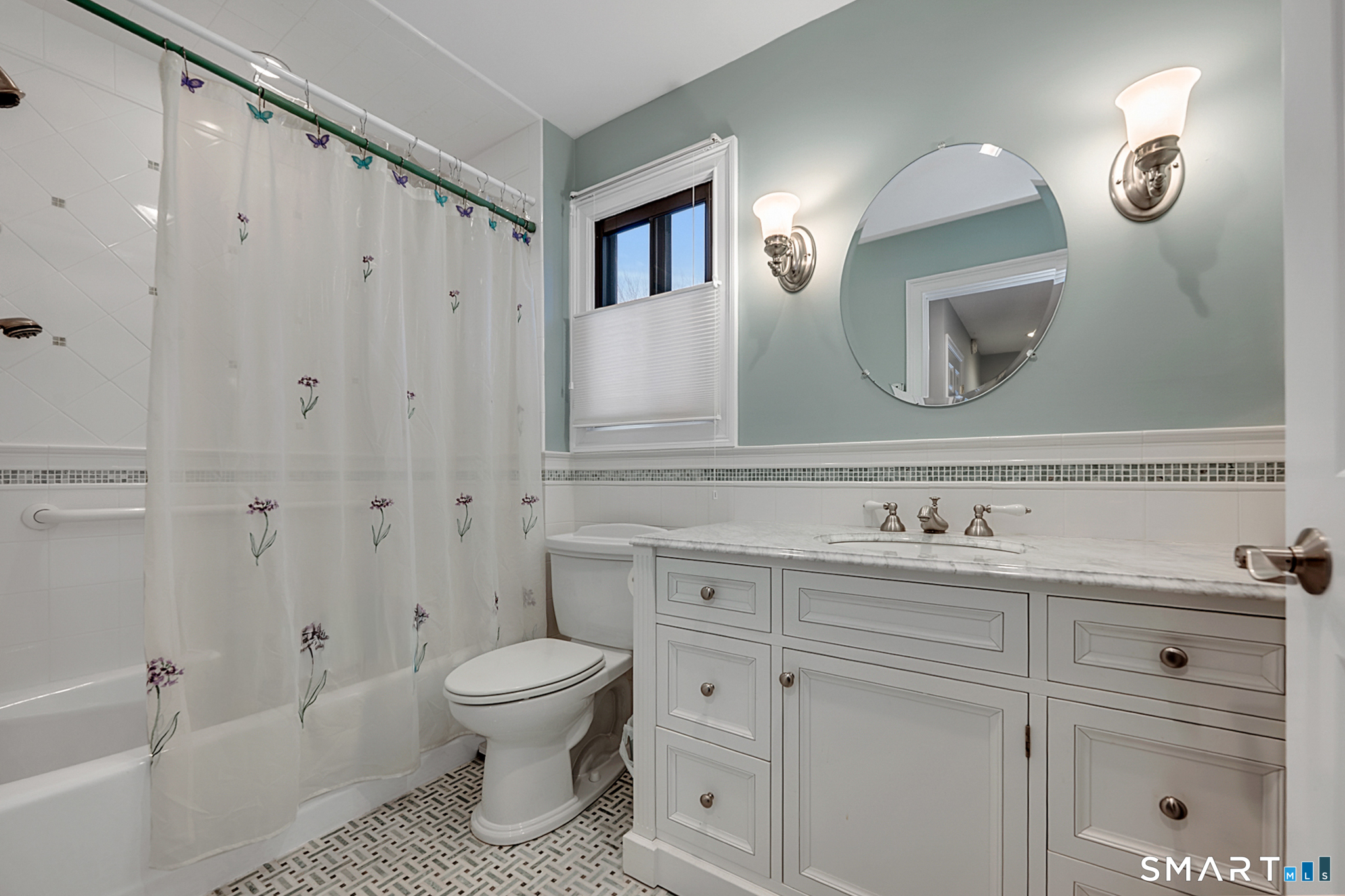 859 Heritage Village B