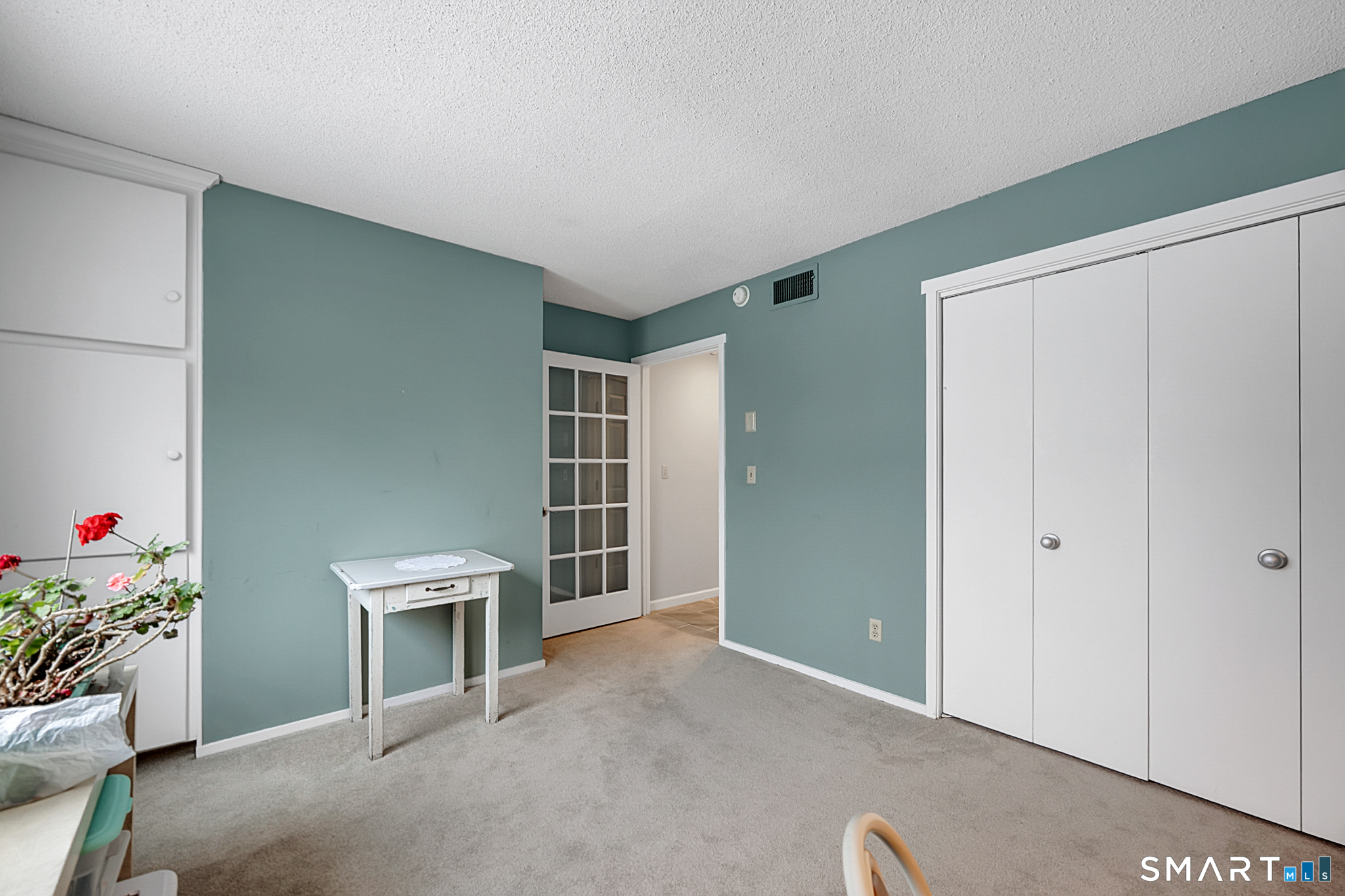 859 Heritage Village B