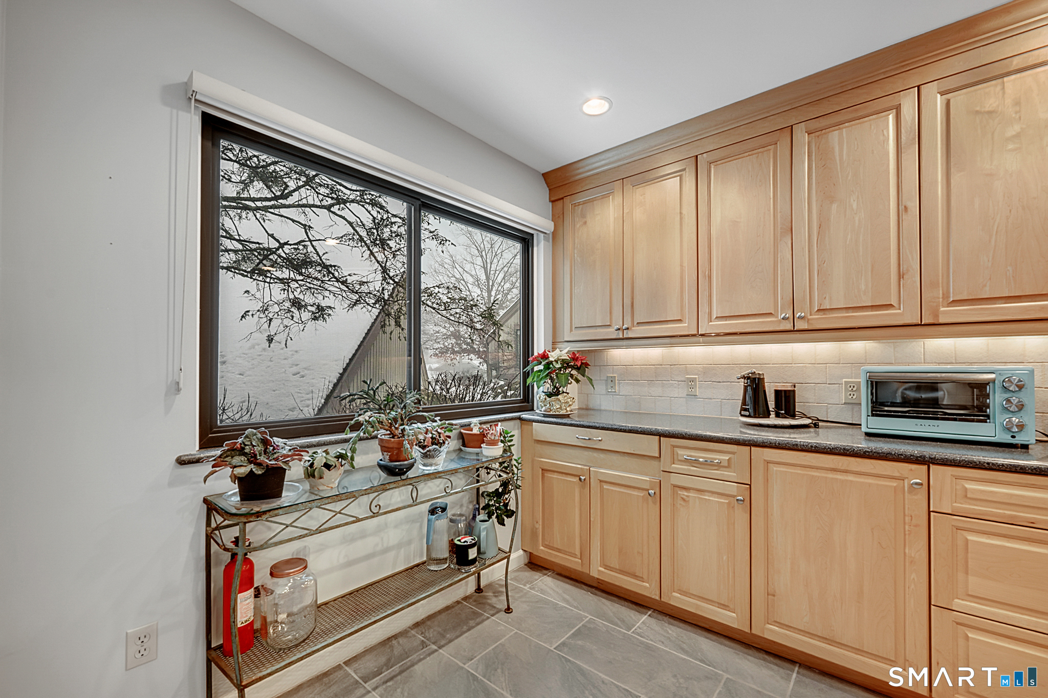 859 Heritage Village B