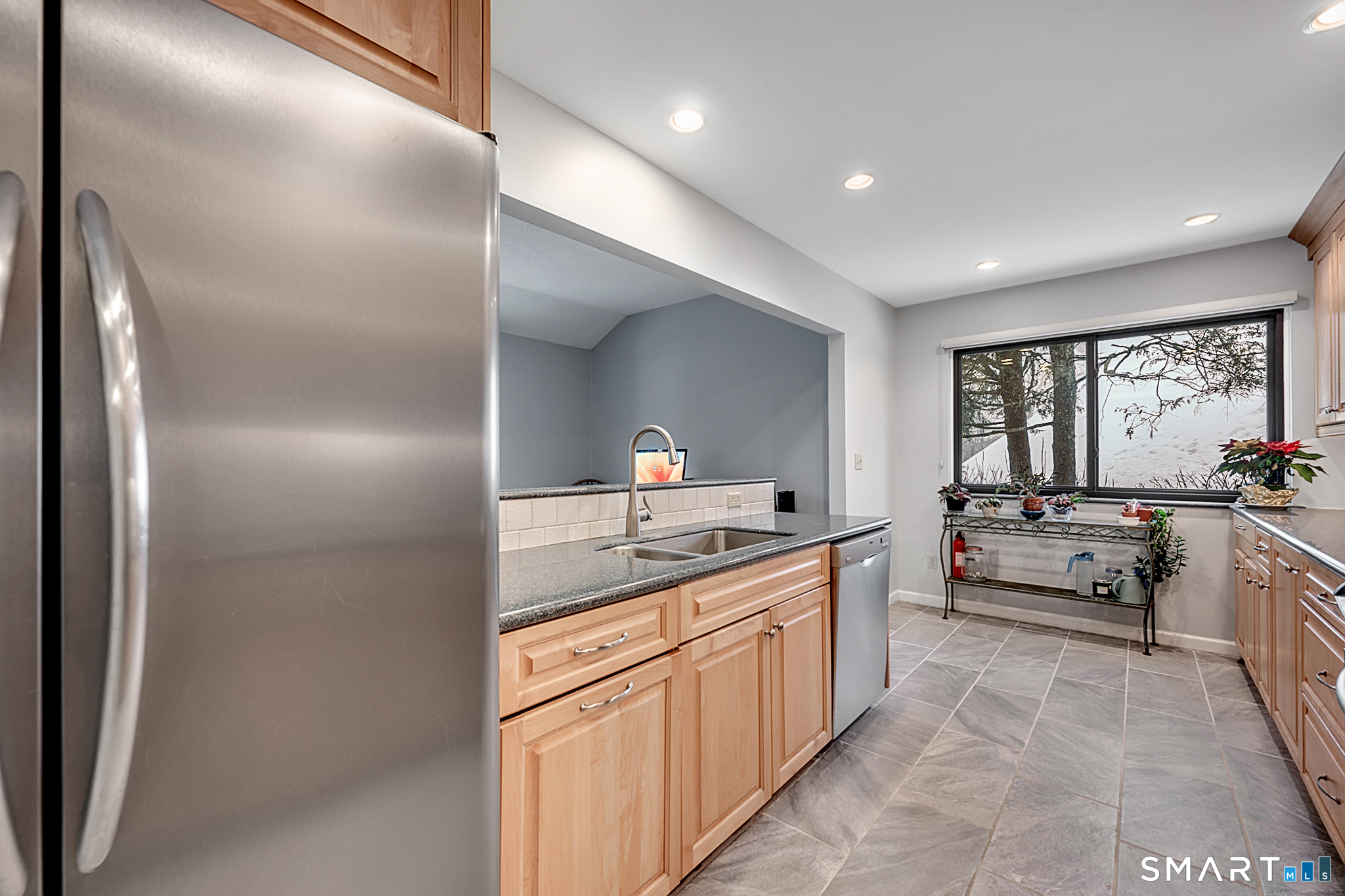 859 Heritage Village B