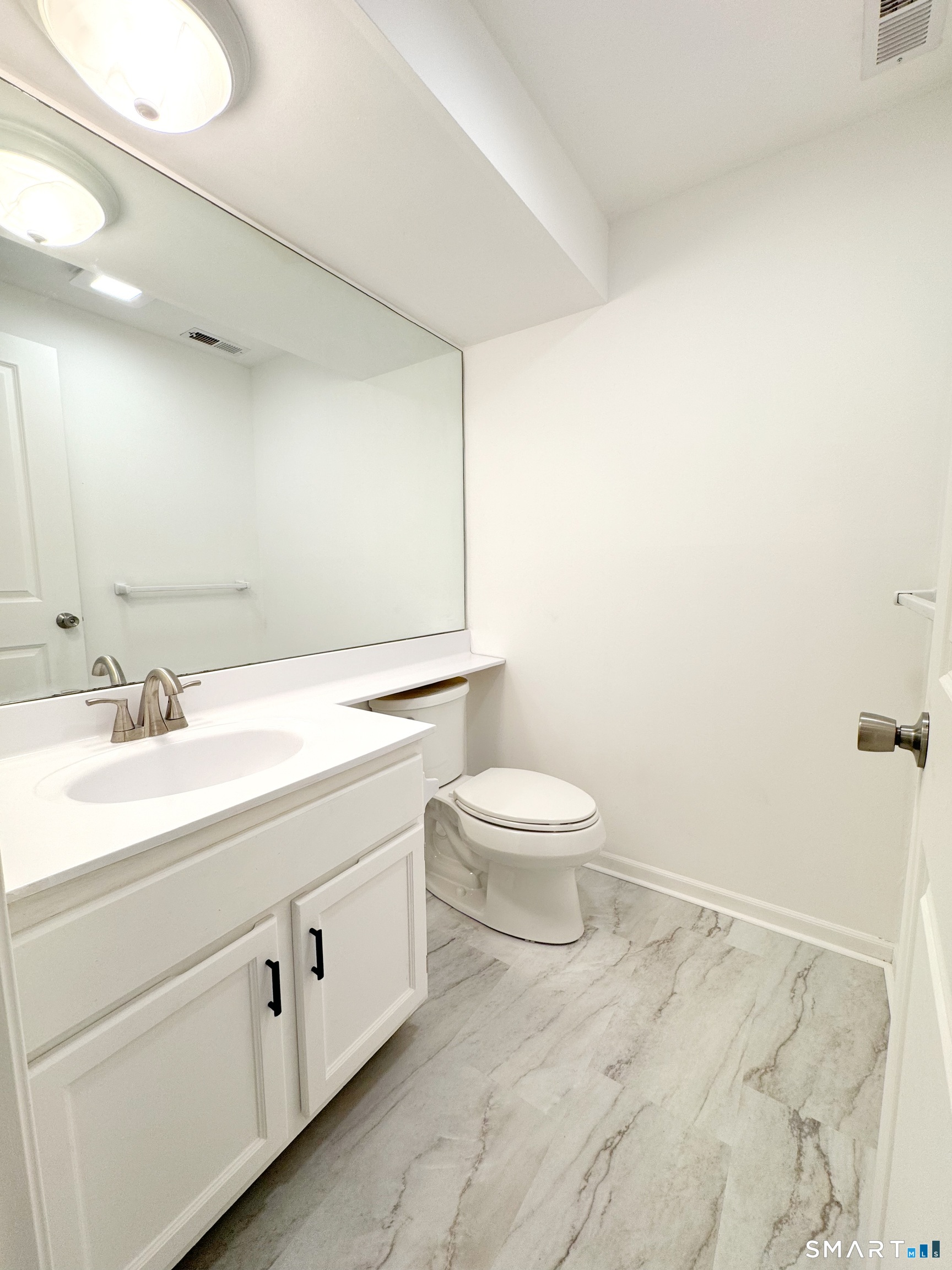 1229 Winsted Road 116