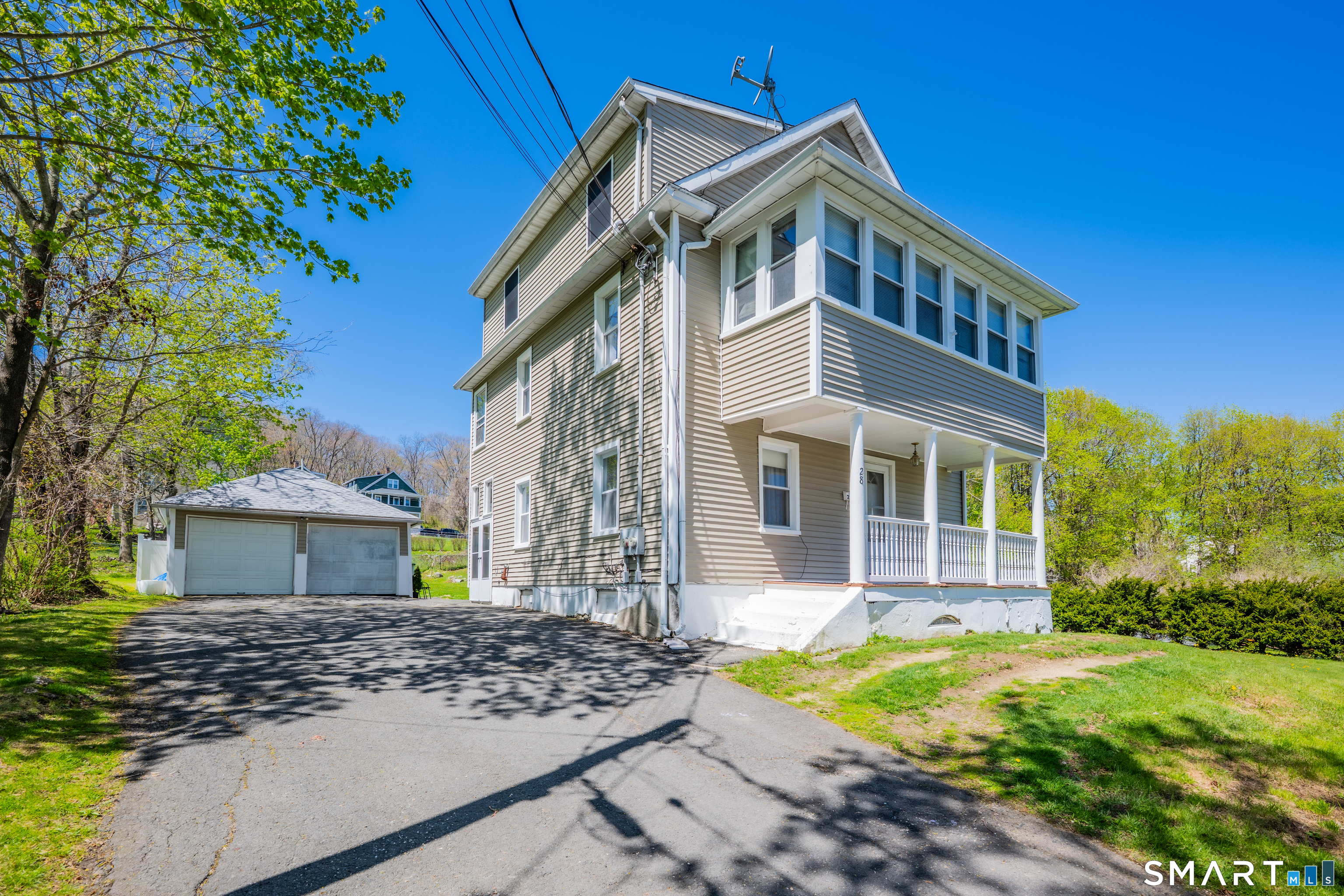 28 Maple Street