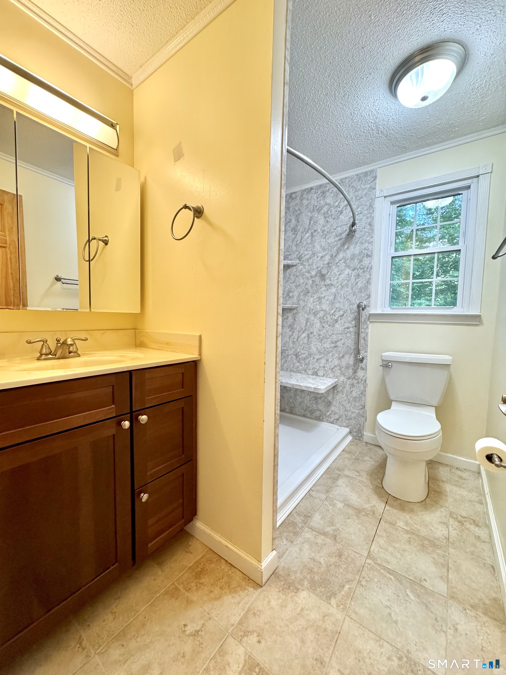 24 Old Simsbury Road