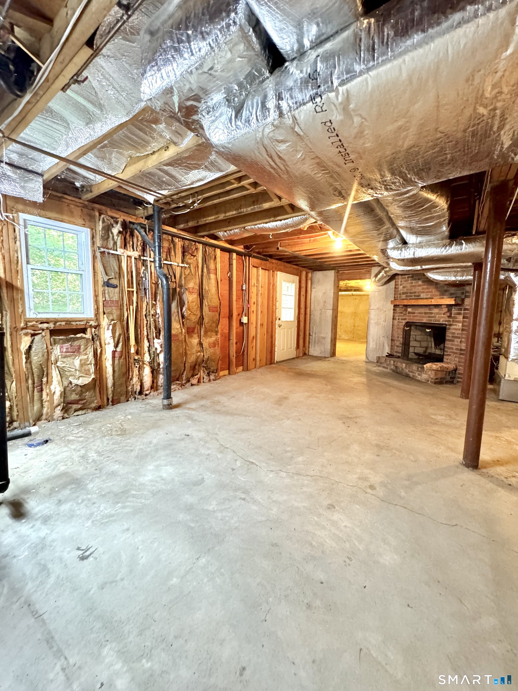 24 Old Simsbury Road