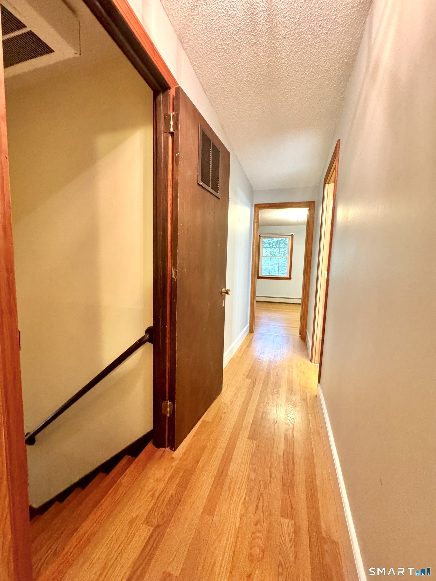 24 Old Simsbury Road