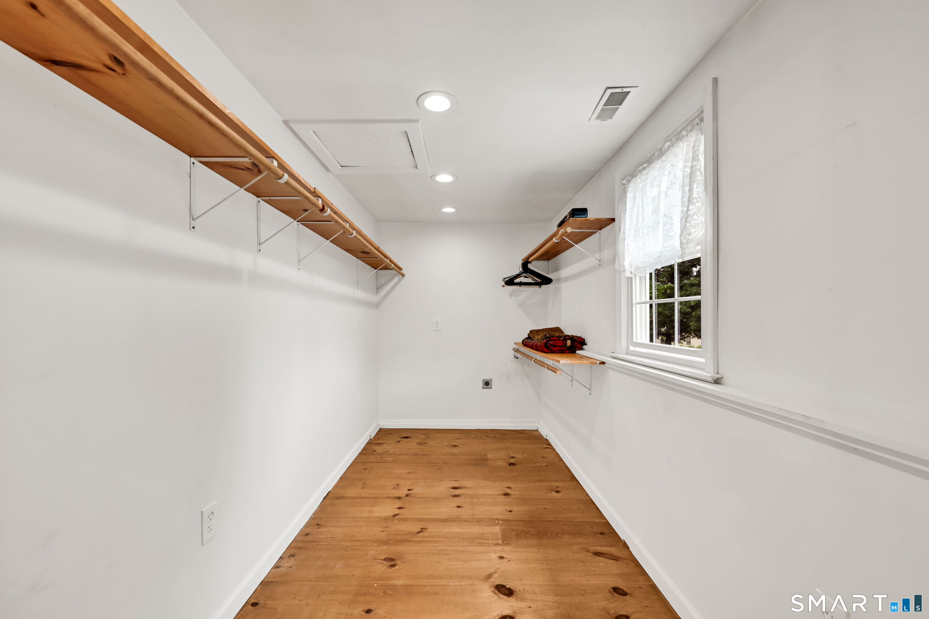 352 Shenipsit Lake Road