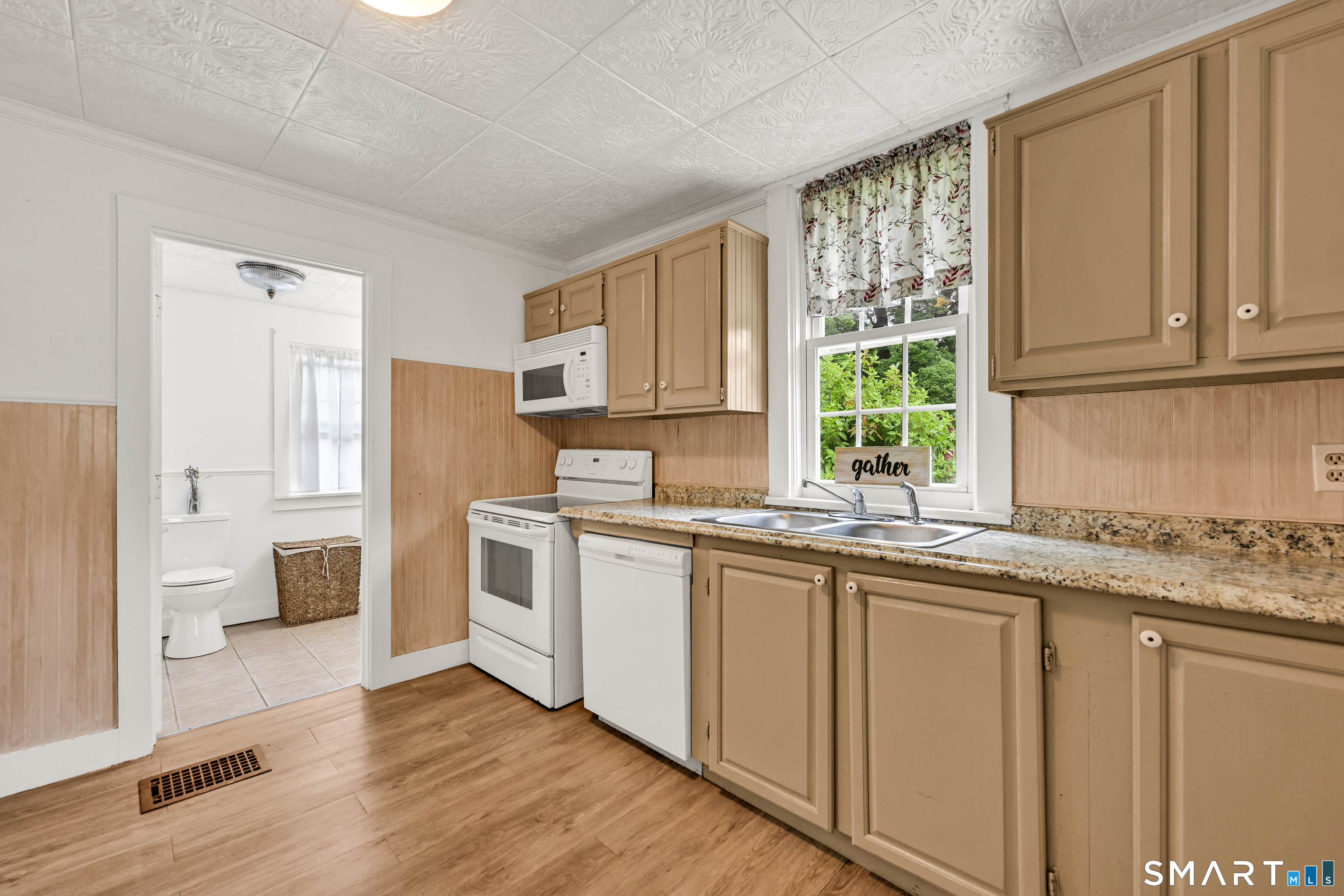 352 Shenipsit Lake Road