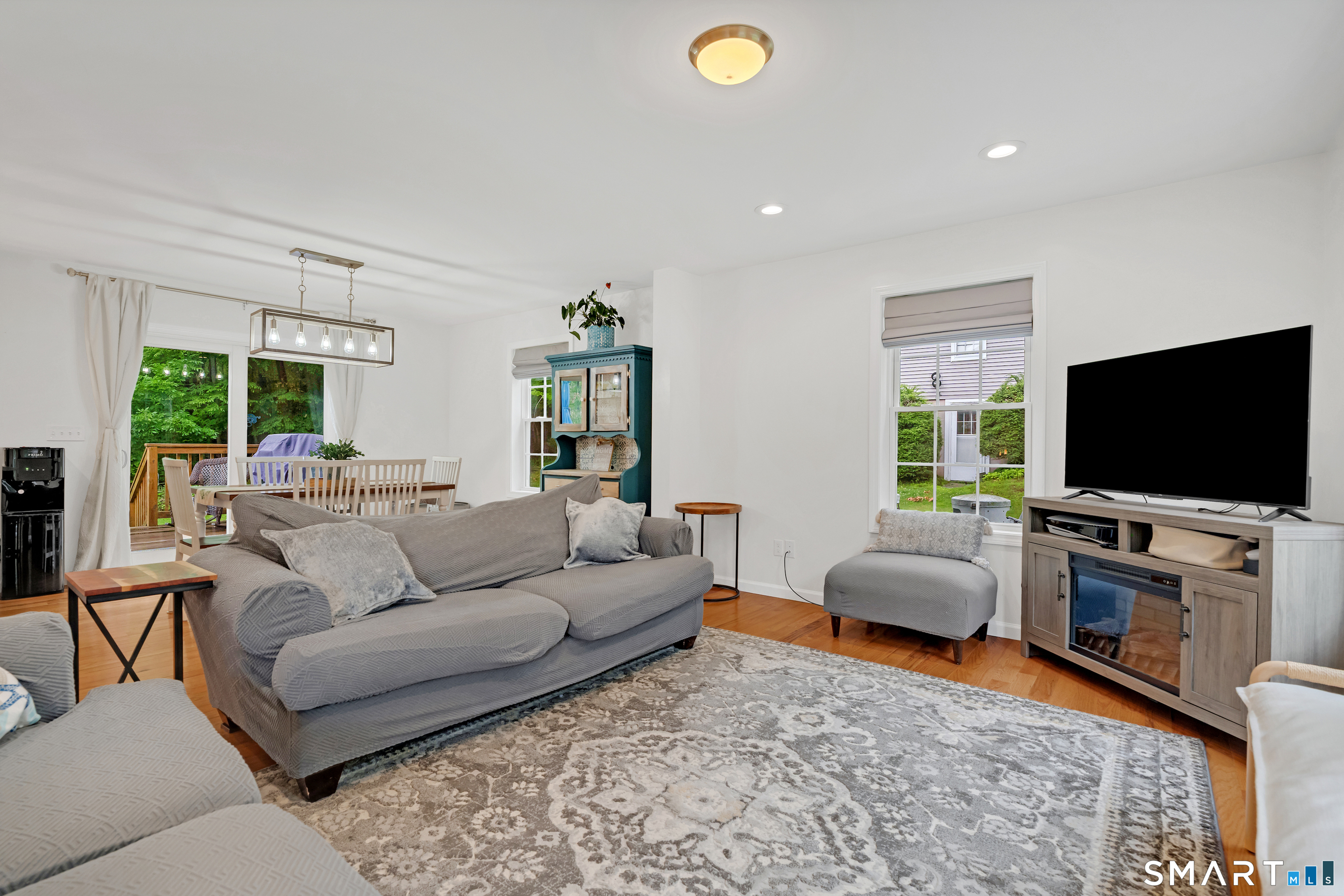 37 Stoneridge Drive