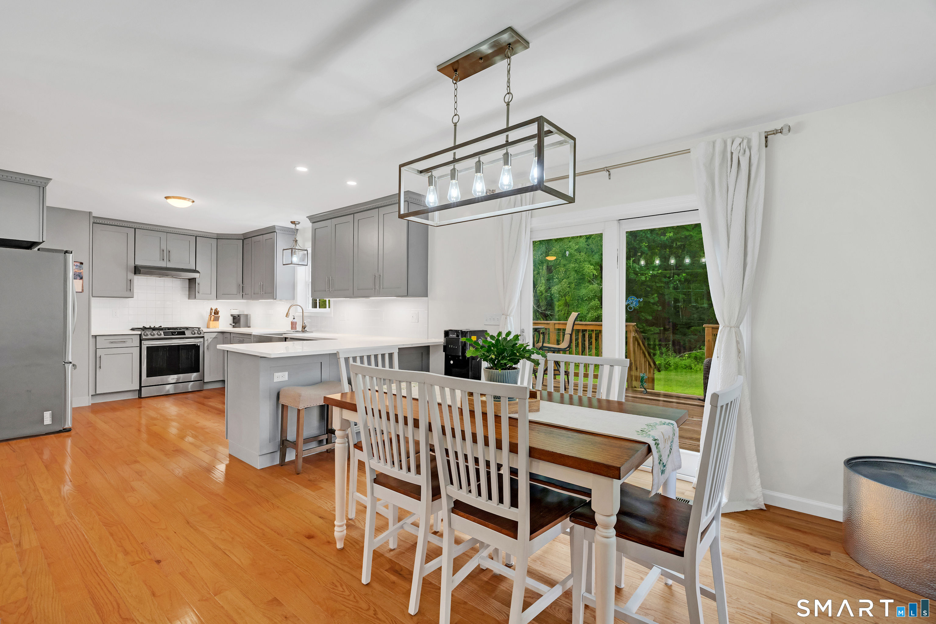 37 Stoneridge Drive