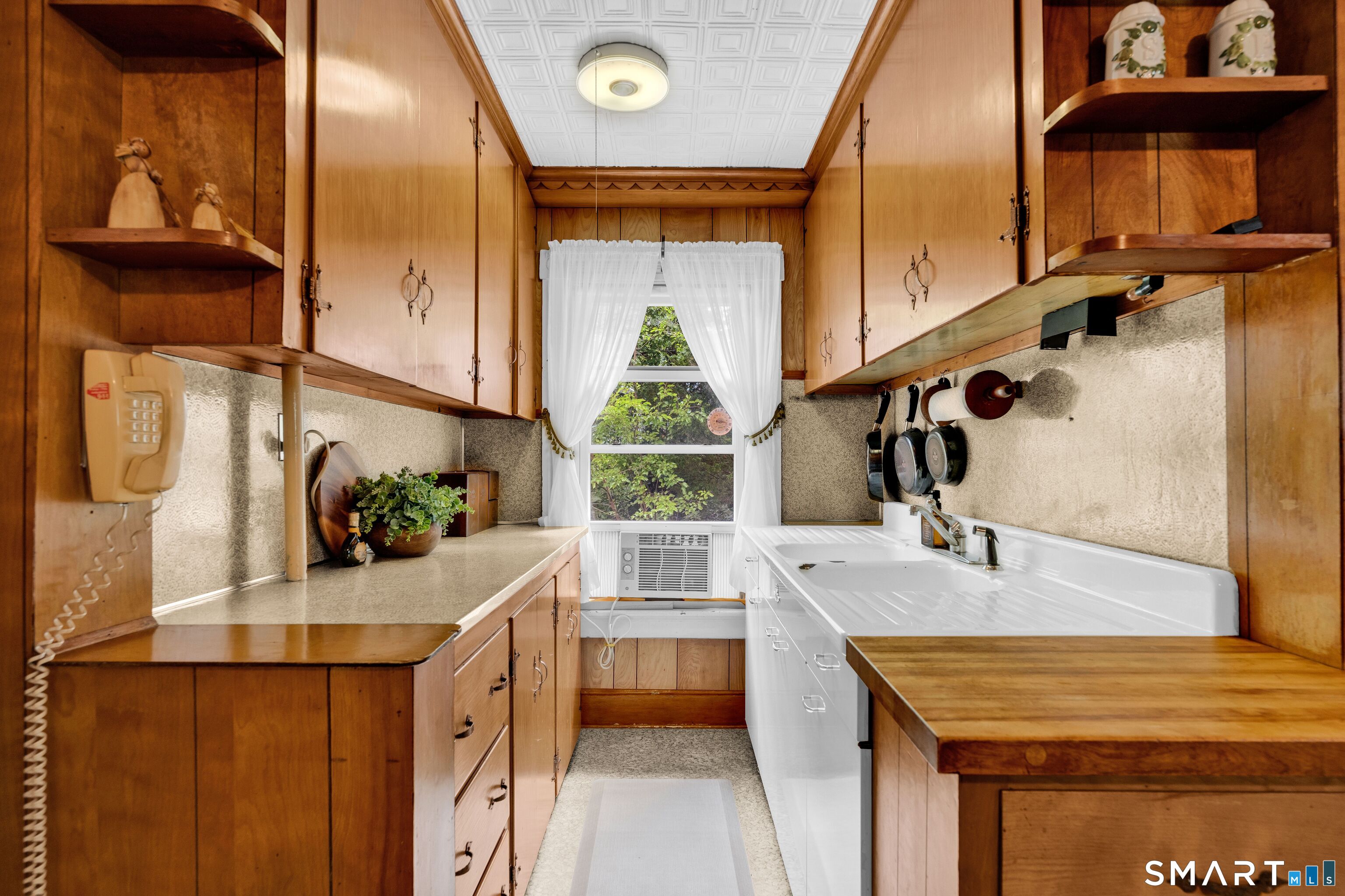 108 Pleasant Street