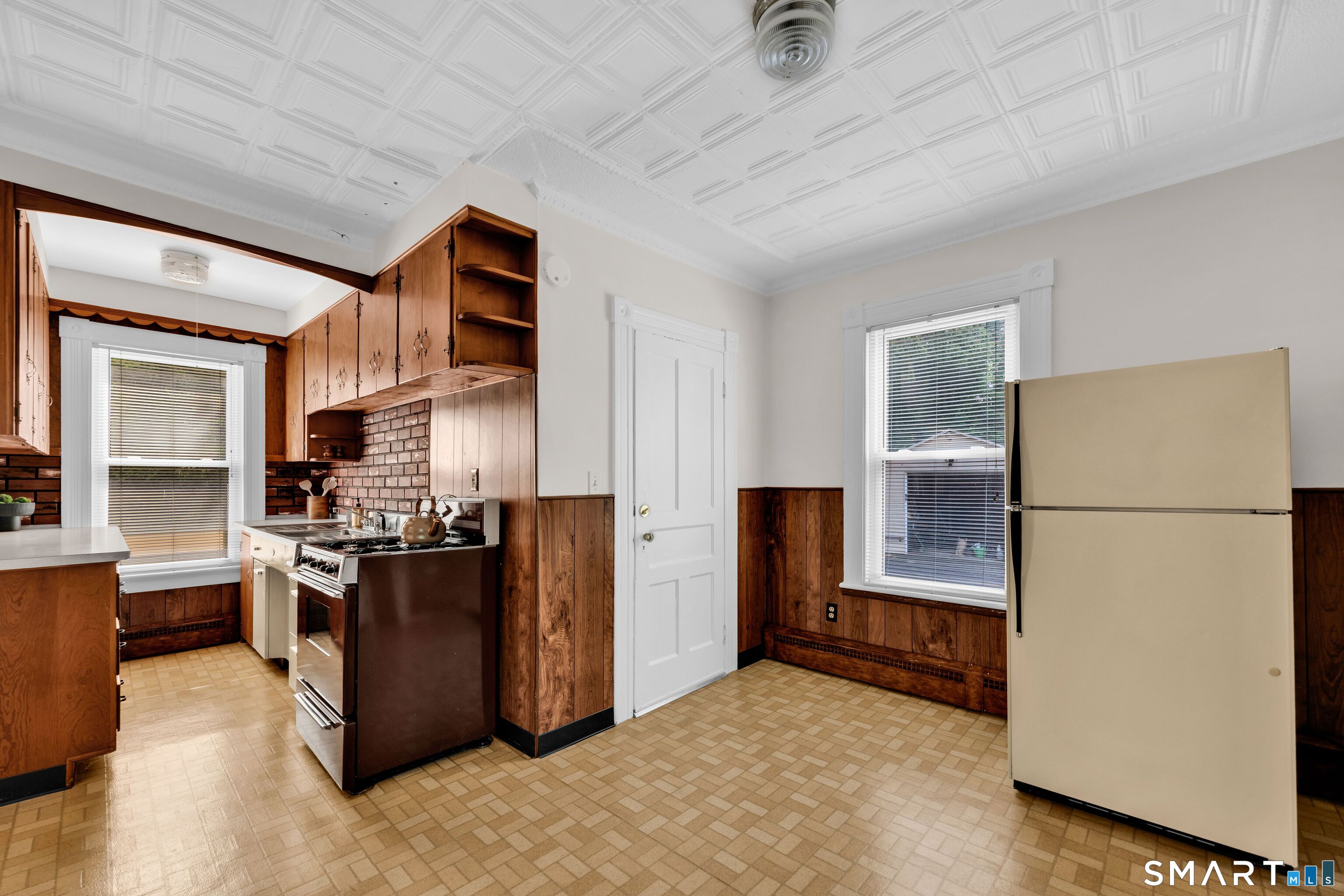 108 Pleasant Street