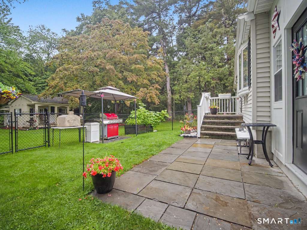 360 West Pearl Road