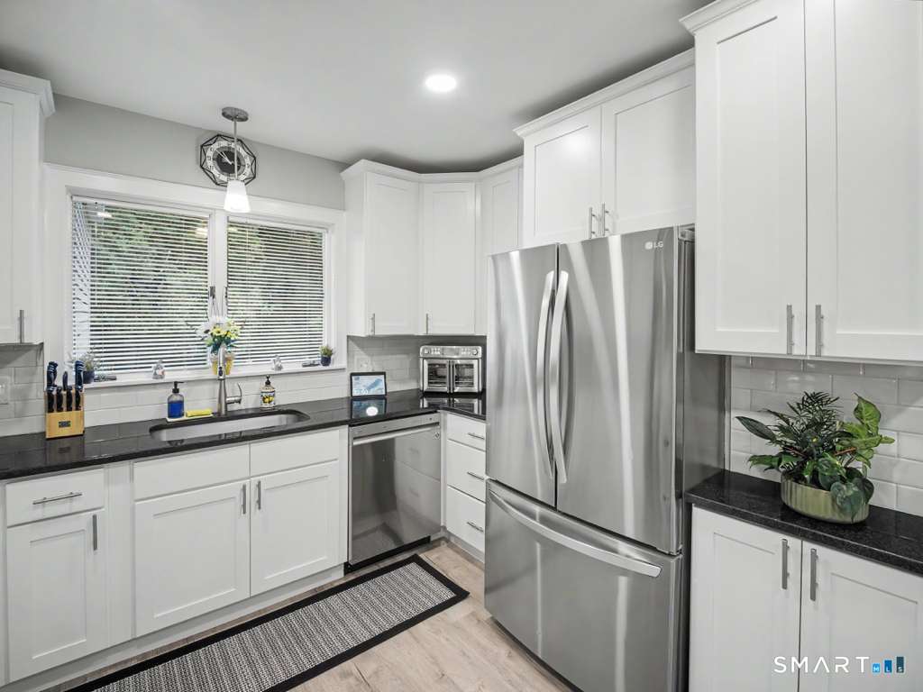 360 West Pearl Road