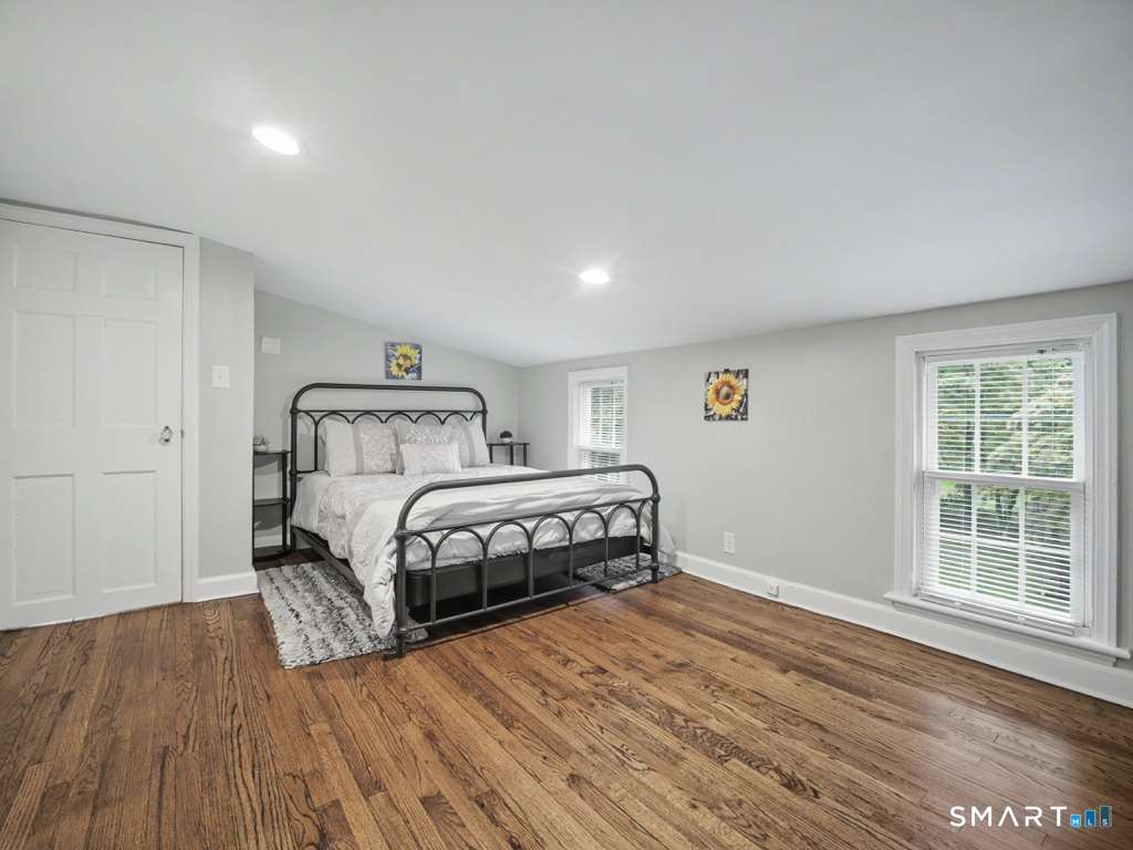 360 West Pearl Road