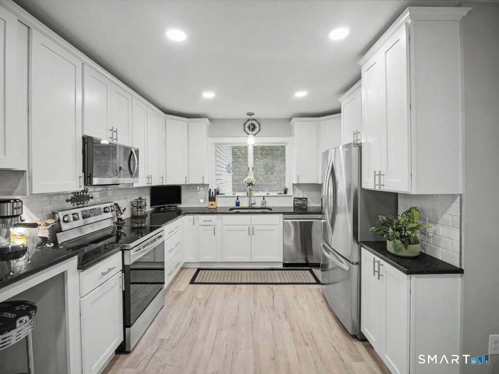 360 West Pearl Road