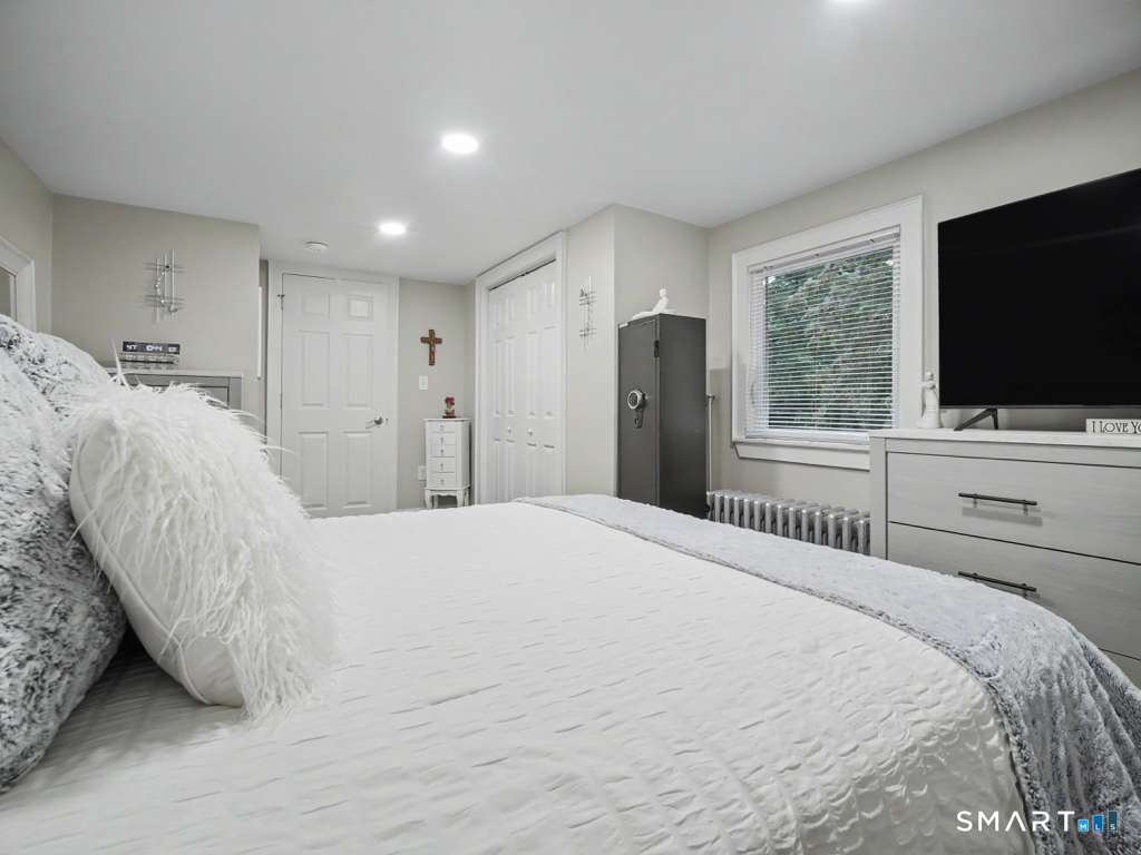360 West Pearl Road