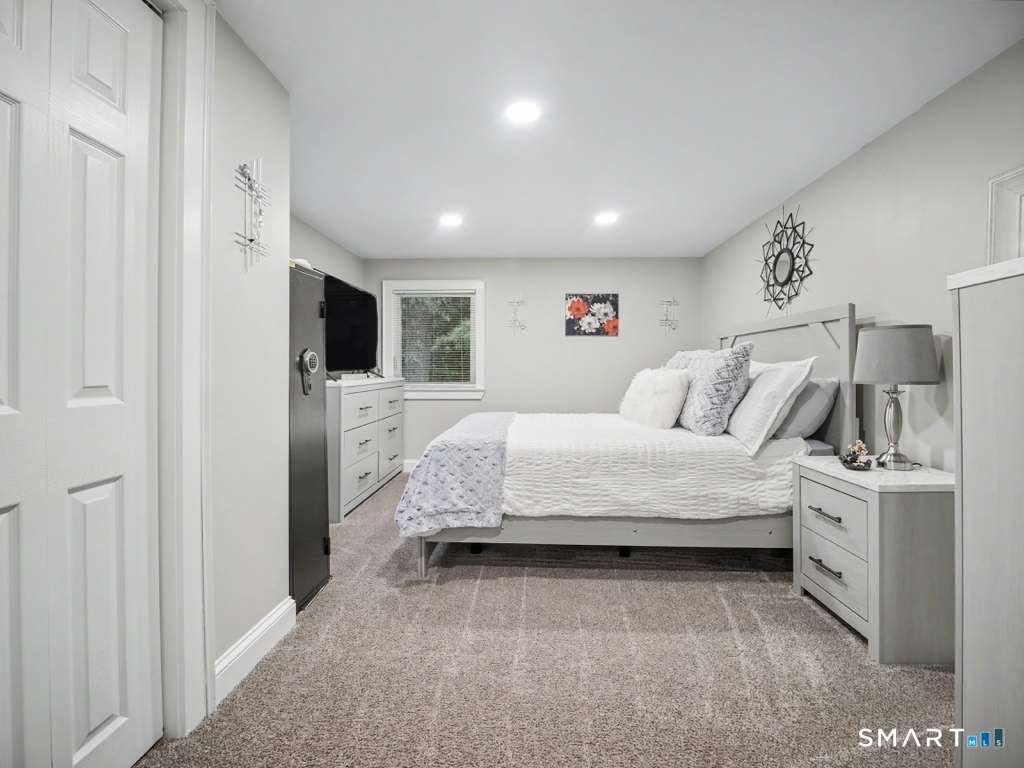 360 West Pearl Road