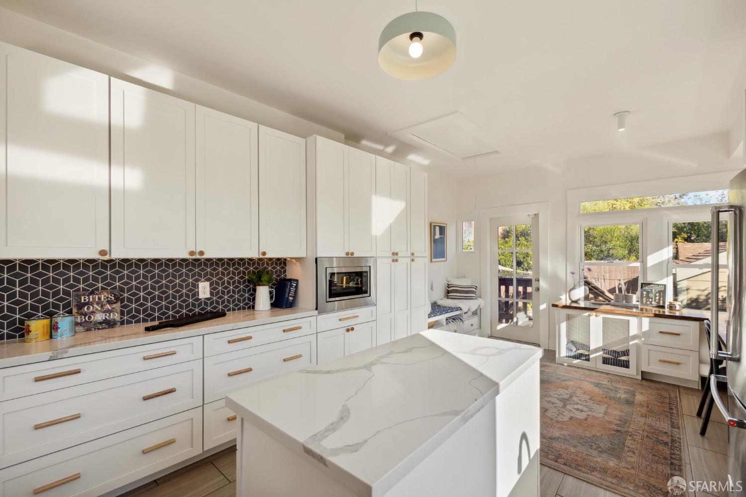 5714 Broadway Boulevard