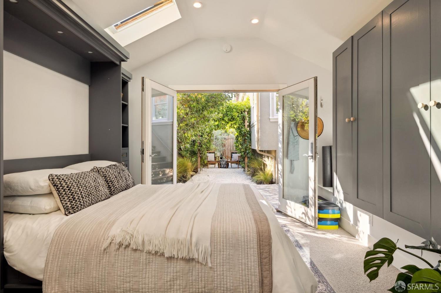 5714 Broadway Boulevard