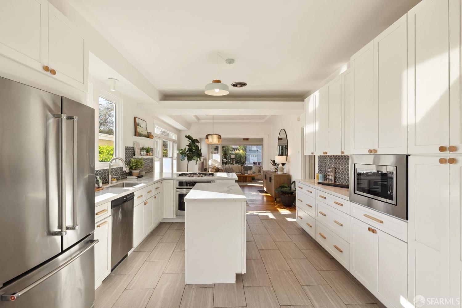 5714 Broadway Boulevard