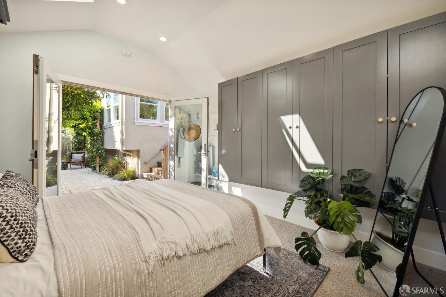 5714 Broadway Boulevard