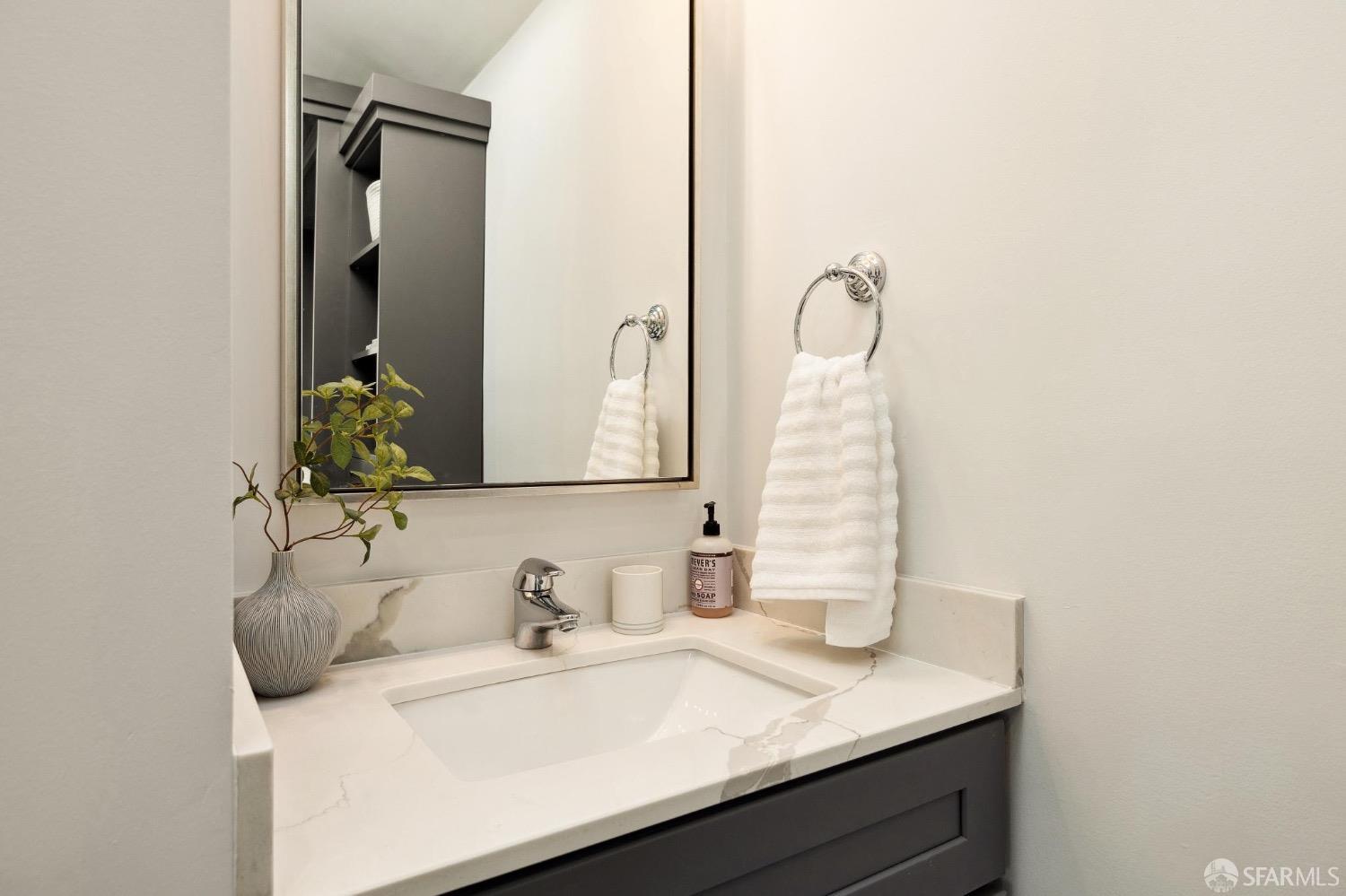 5714 Broadway Boulevard